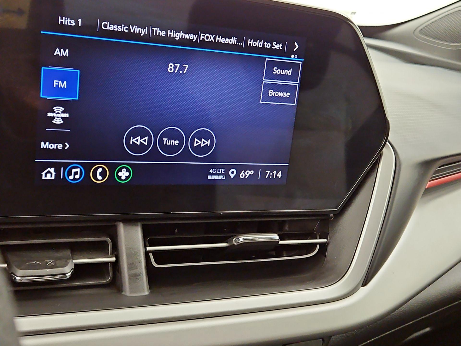 Thumbnail: 2024 Chevrolet Trax - 15