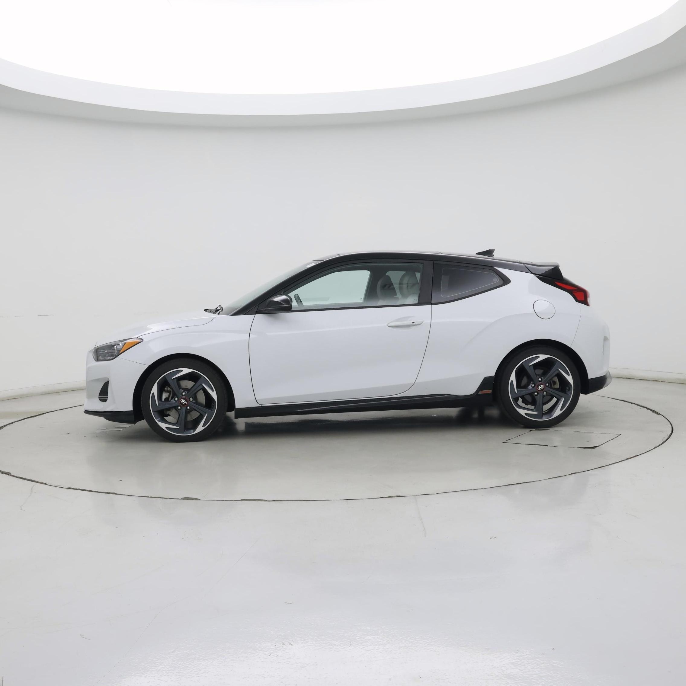 Thumbnail: 2020 Hyundai Veloster - 3