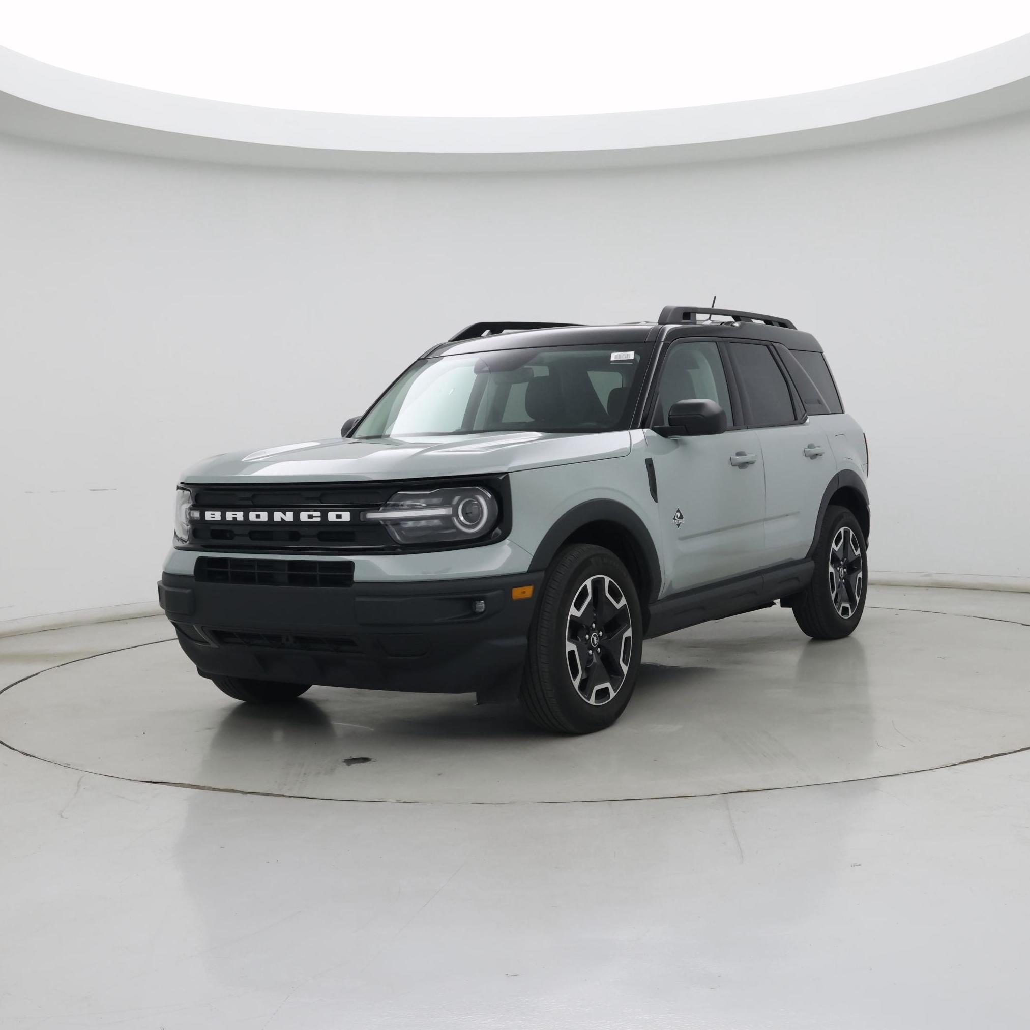 Thumbnail: 2022 Ford Bronco Sport - 4