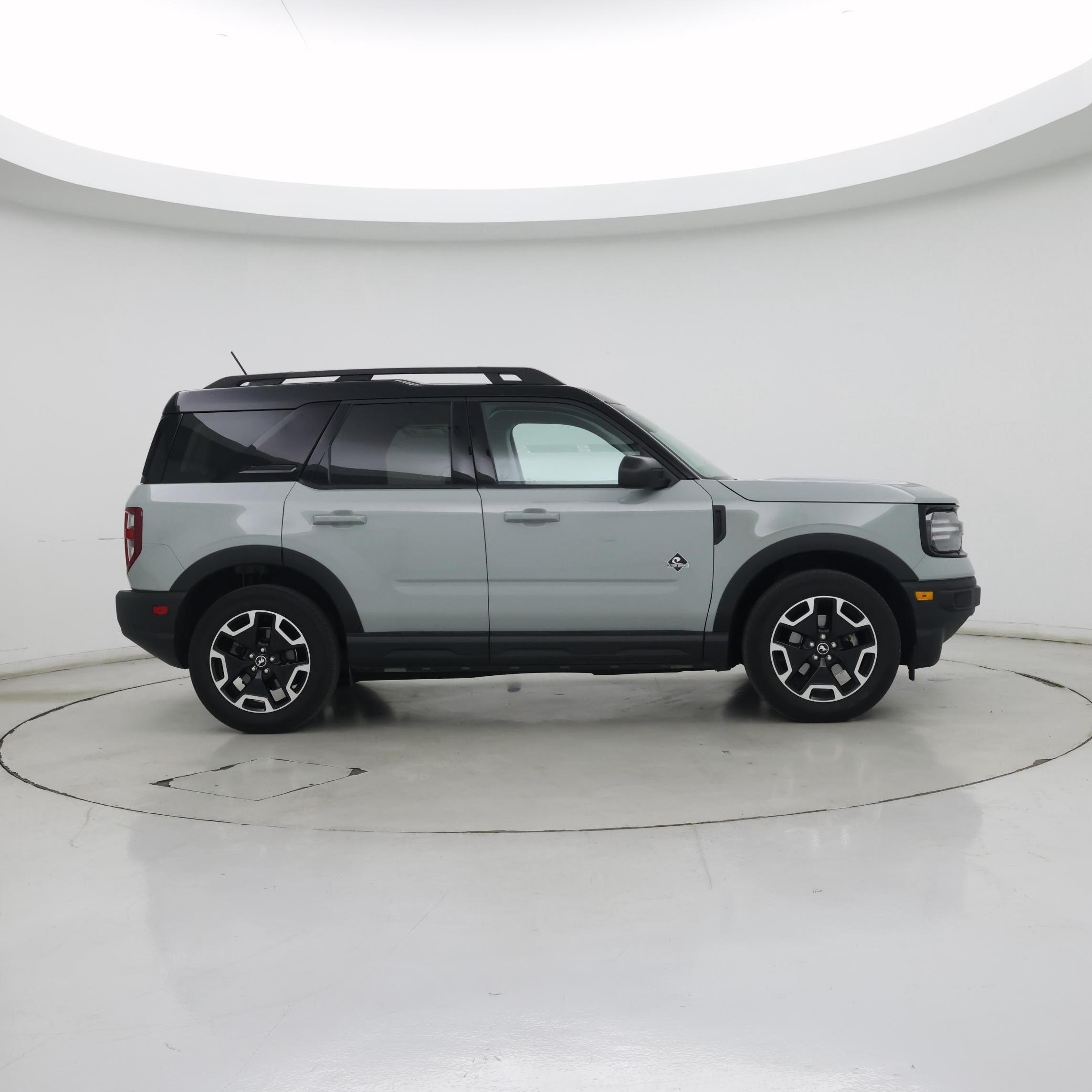 Thumbnail: 2022 Ford Bronco Sport - 7