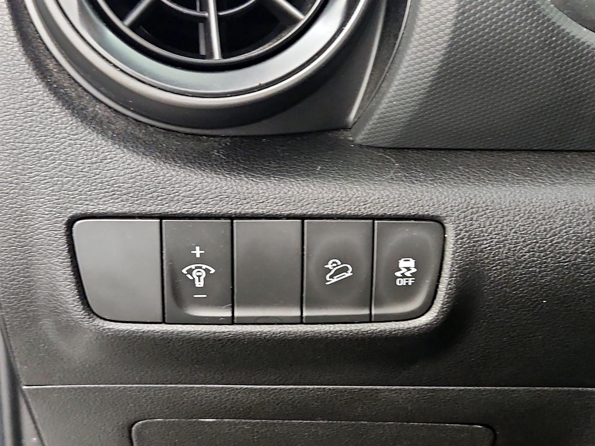 Thumbnail: 2023 Hyundai Kona - 13