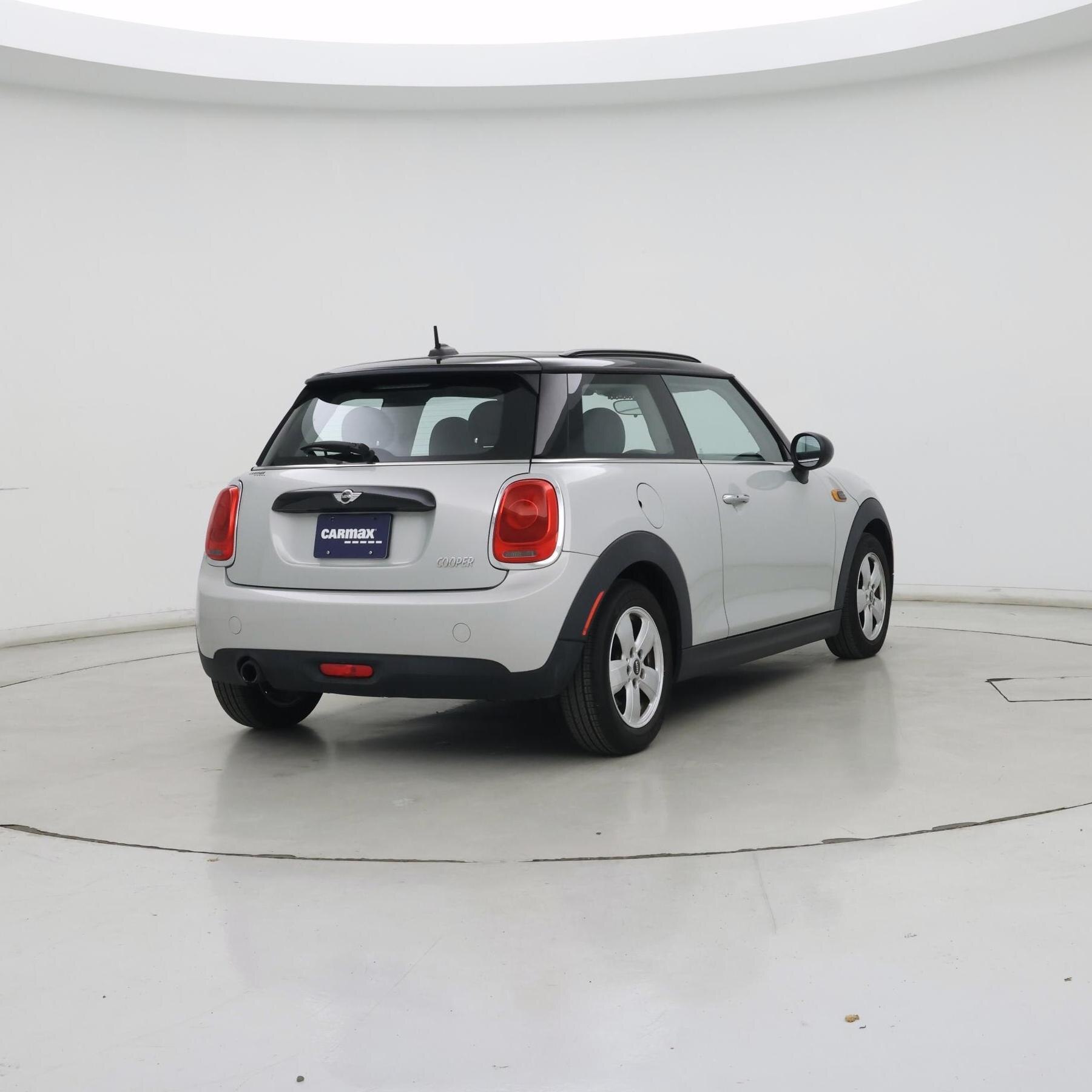 Thumbnail: 2016 MINI Cooper Hardtop - 8