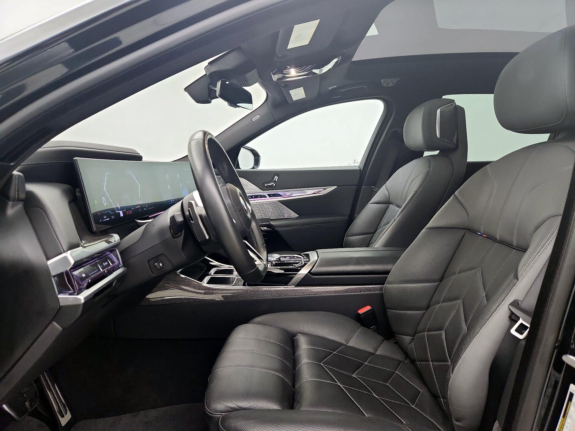 Thumbnail: 2023 BMW 7 Series - 11