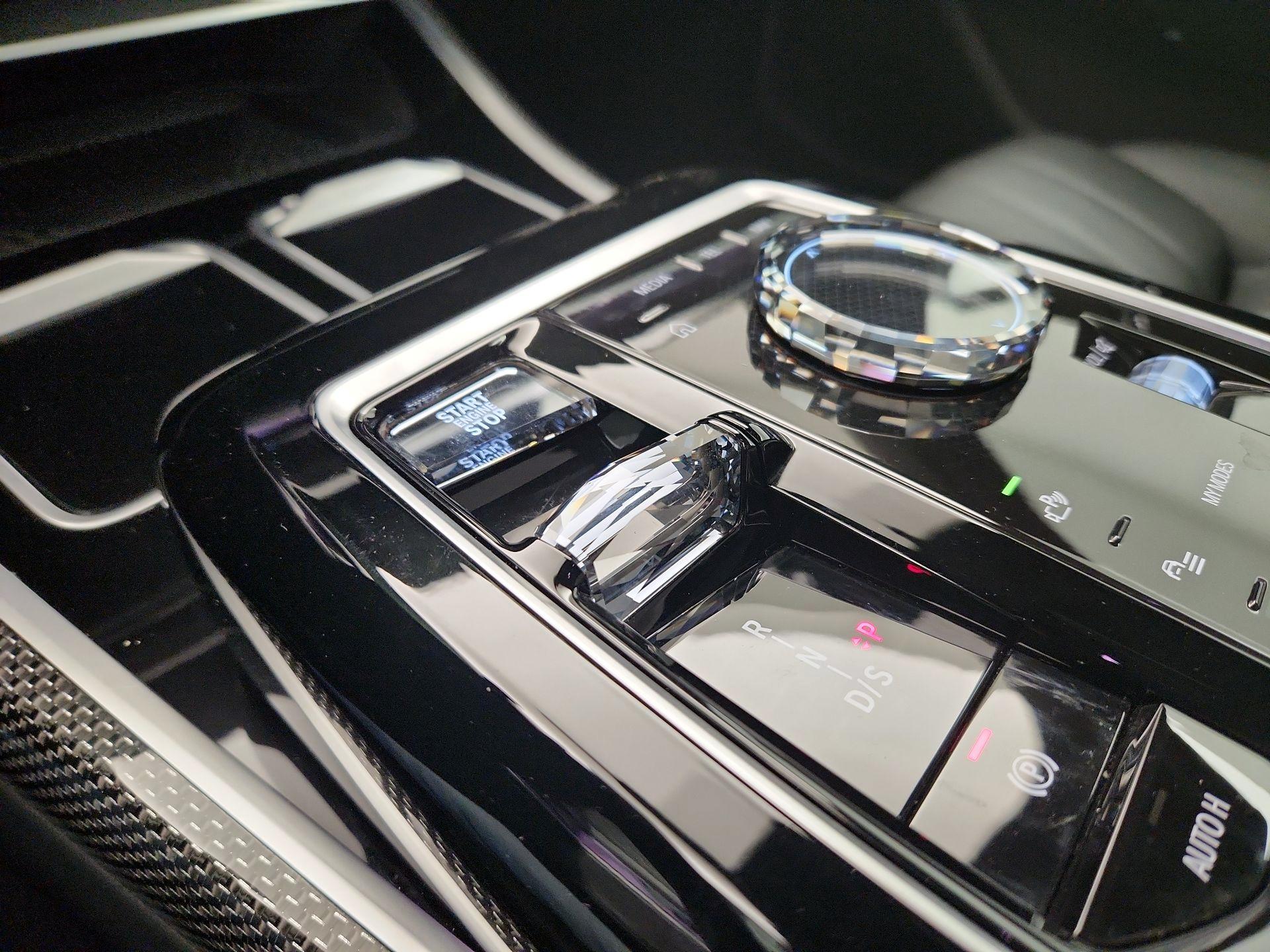 Thumbnail: 2023 BMW 7 Series - 18