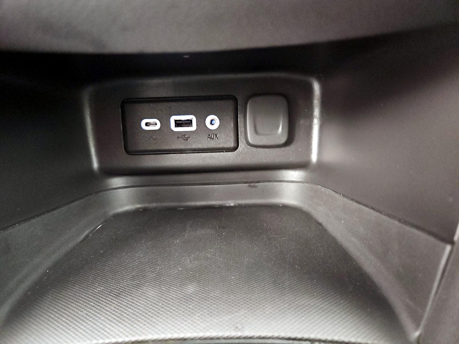 Thumbnail: 2024 Chevrolet Equinox - 18