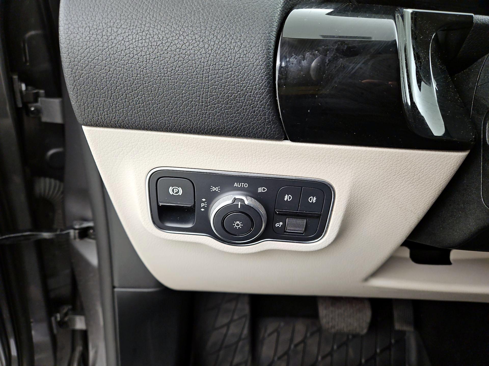 Thumbnail: 2023 Mercedes-Benz GLA - 13