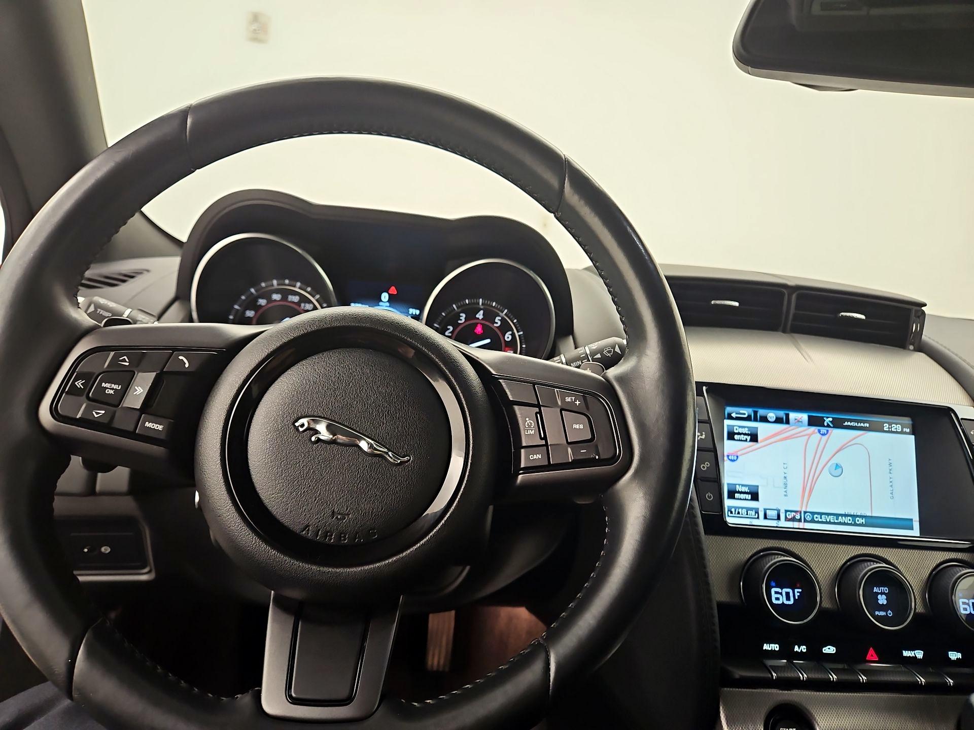 Thumbnail: 2016 Jaguar F-Type - 10