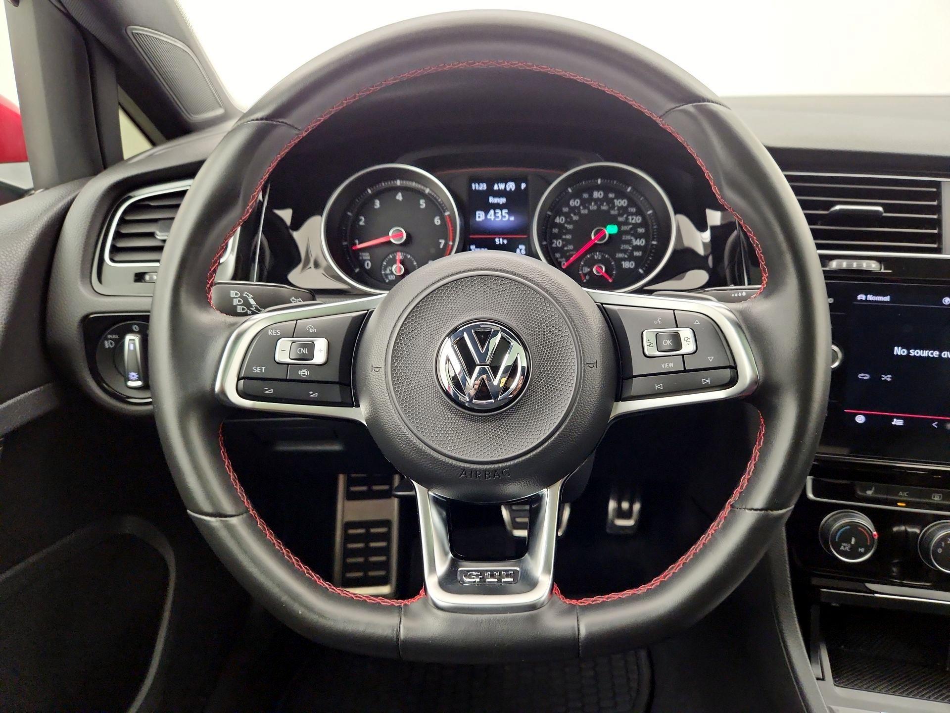 Thumbnail: 2020 Volkswagen Golf - 10