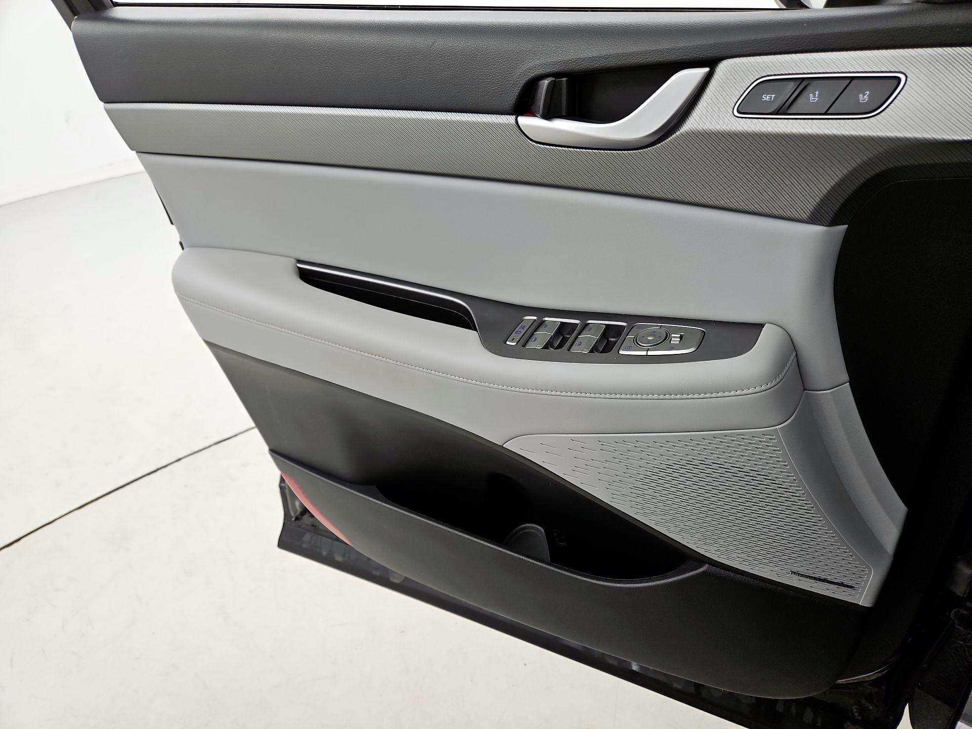 Thumbnail: 2023 Hyundai Palisade - 12