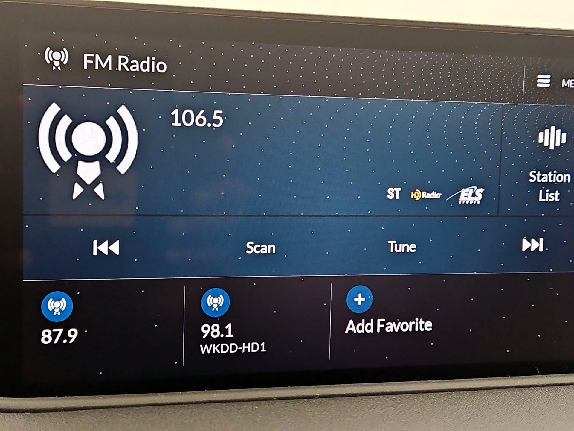 Thumbnail: 2023 Acura MDX - 16