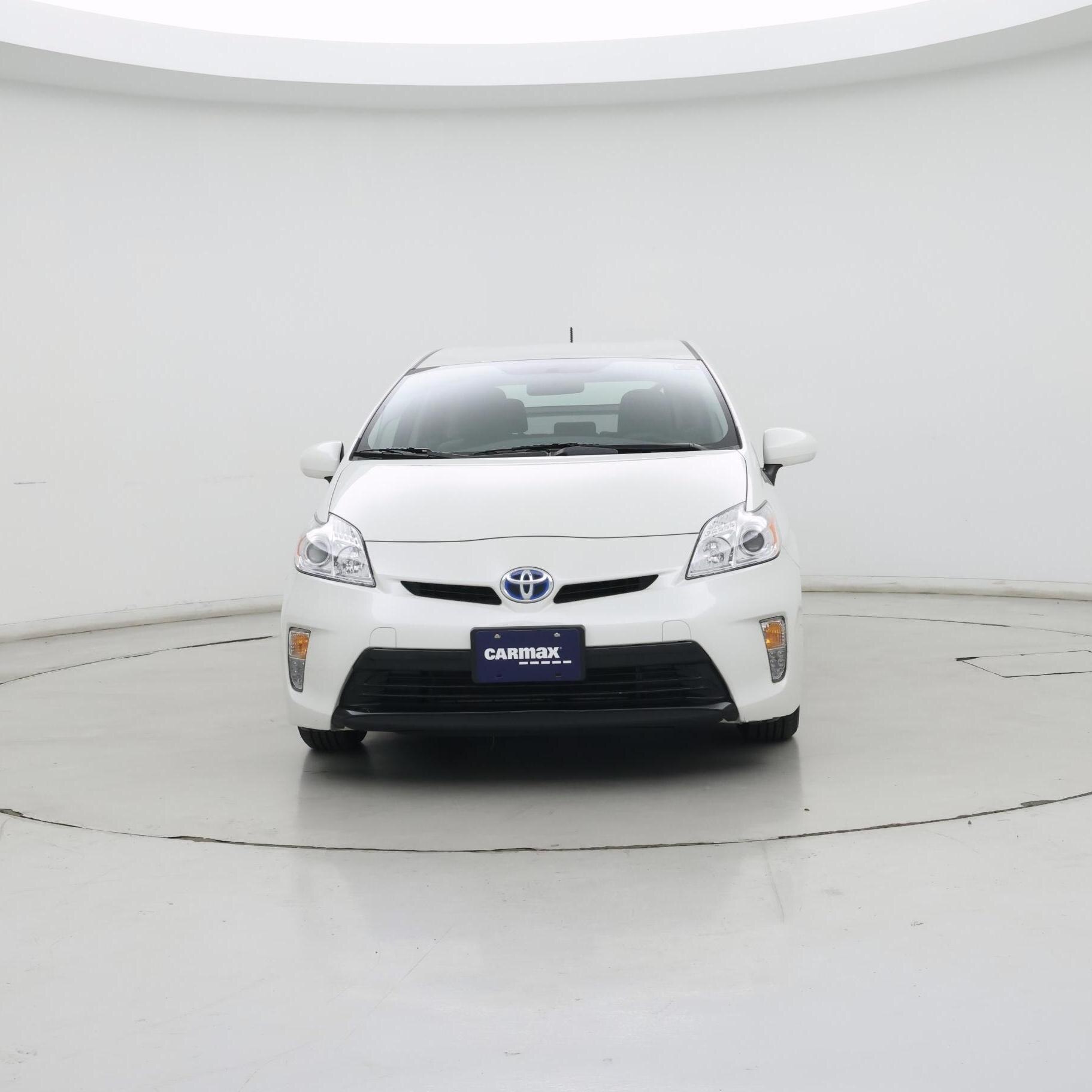 Thumbnail: 2015 Toyota Prius - 5