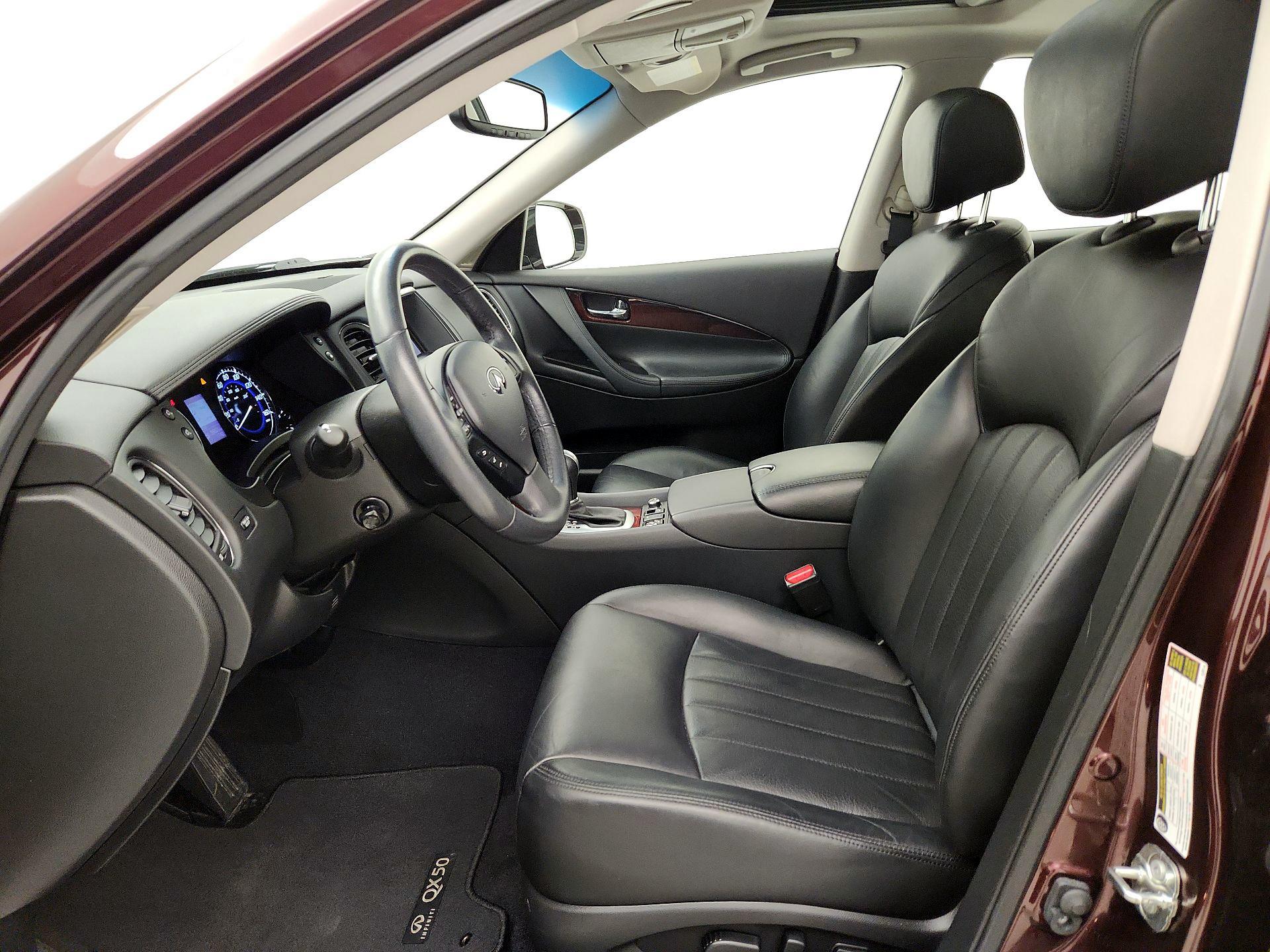 Thumbnail: 2017 INFINITI QX50 - 11
