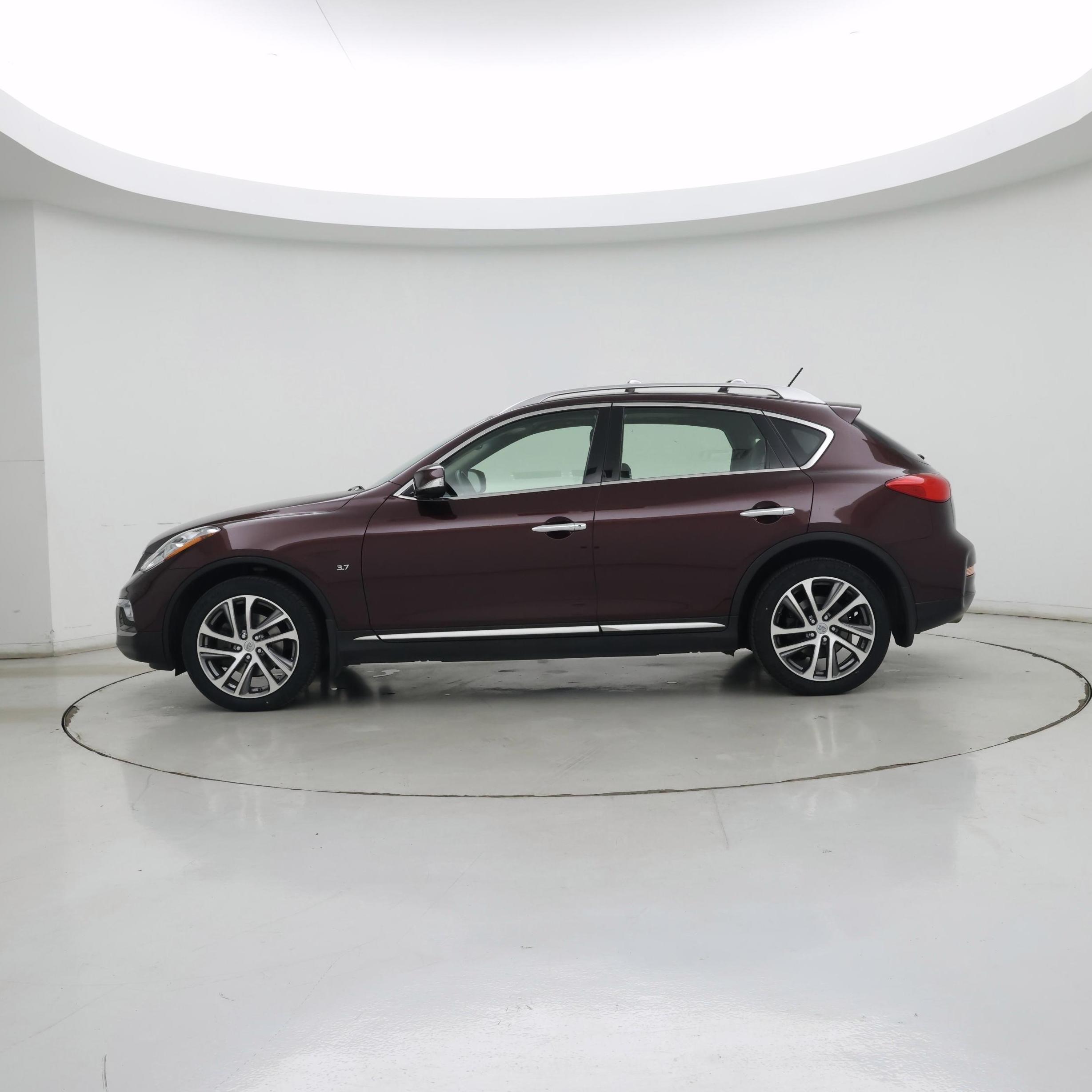 Thumbnail: 2017 INFINITI QX50 - 3