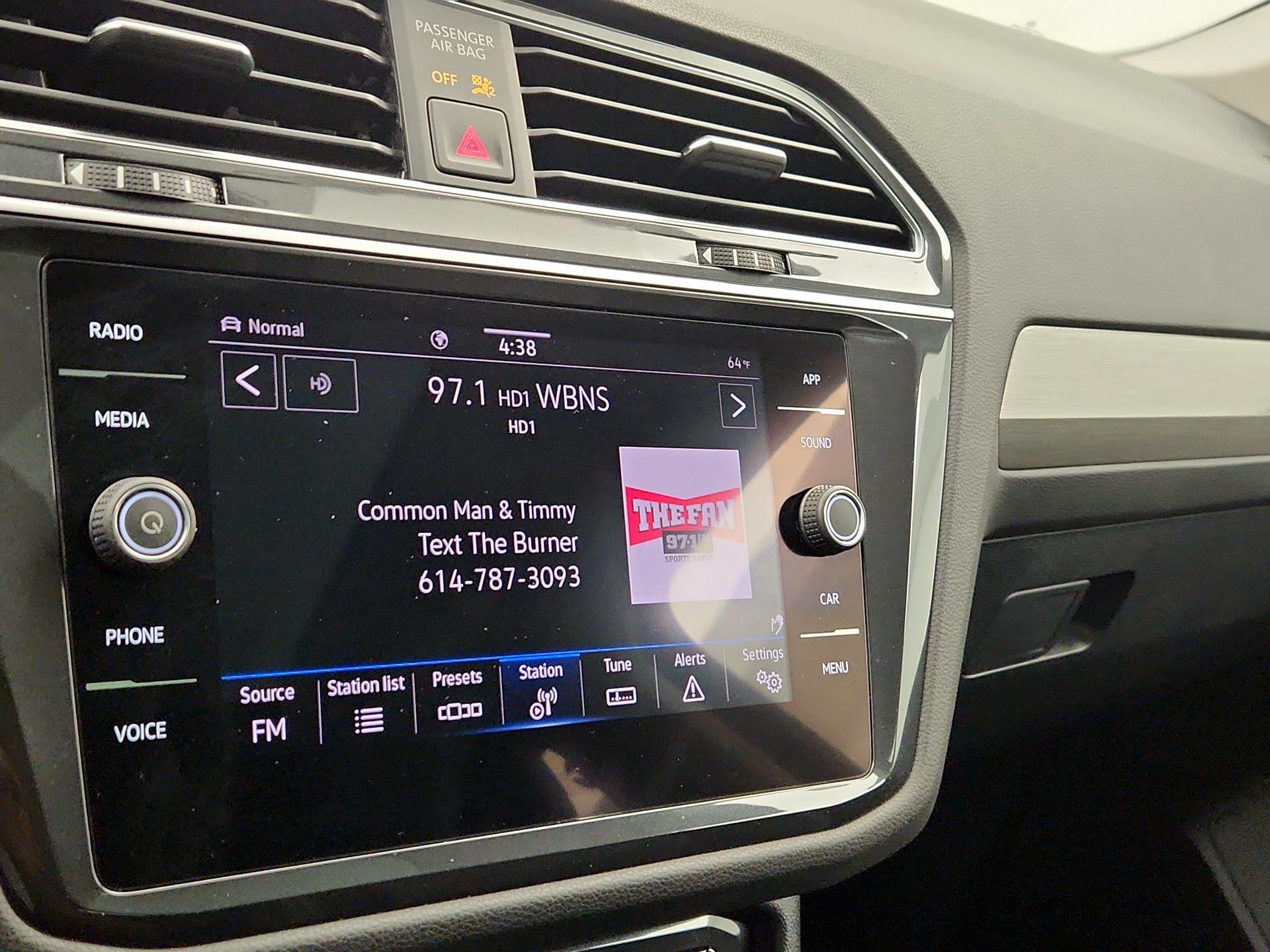 Thumbnail: 2021 Volkswagen Tiguan - 15