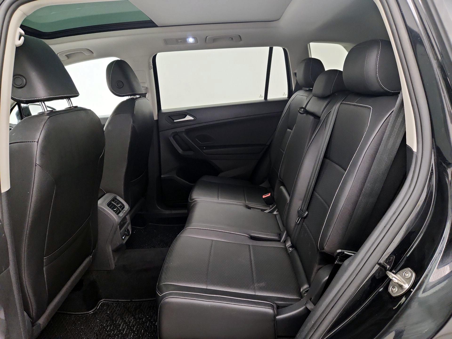 Thumbnail: 2021 Volkswagen Tiguan - 20