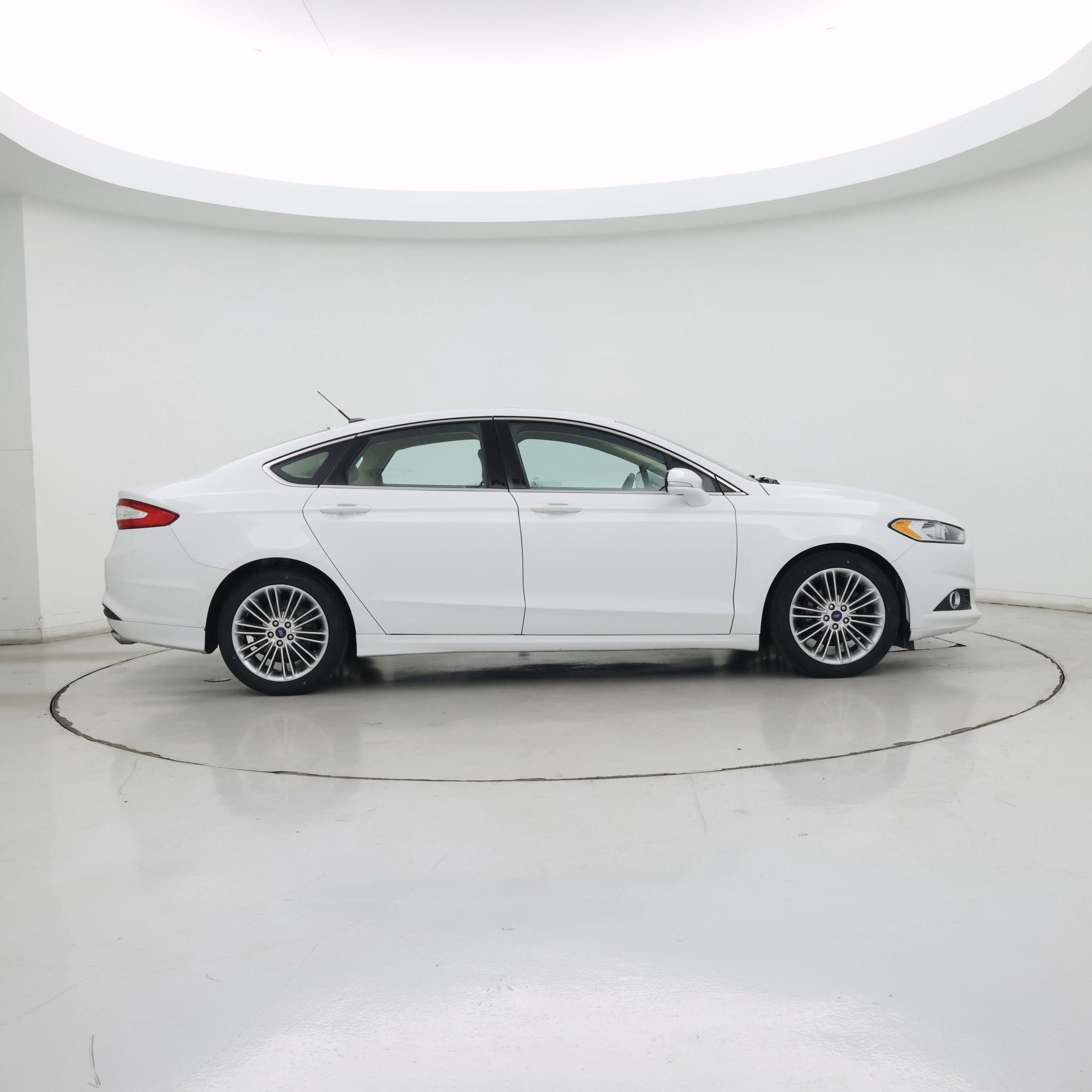 Thumbnail: 2014 Ford Fusion - 7