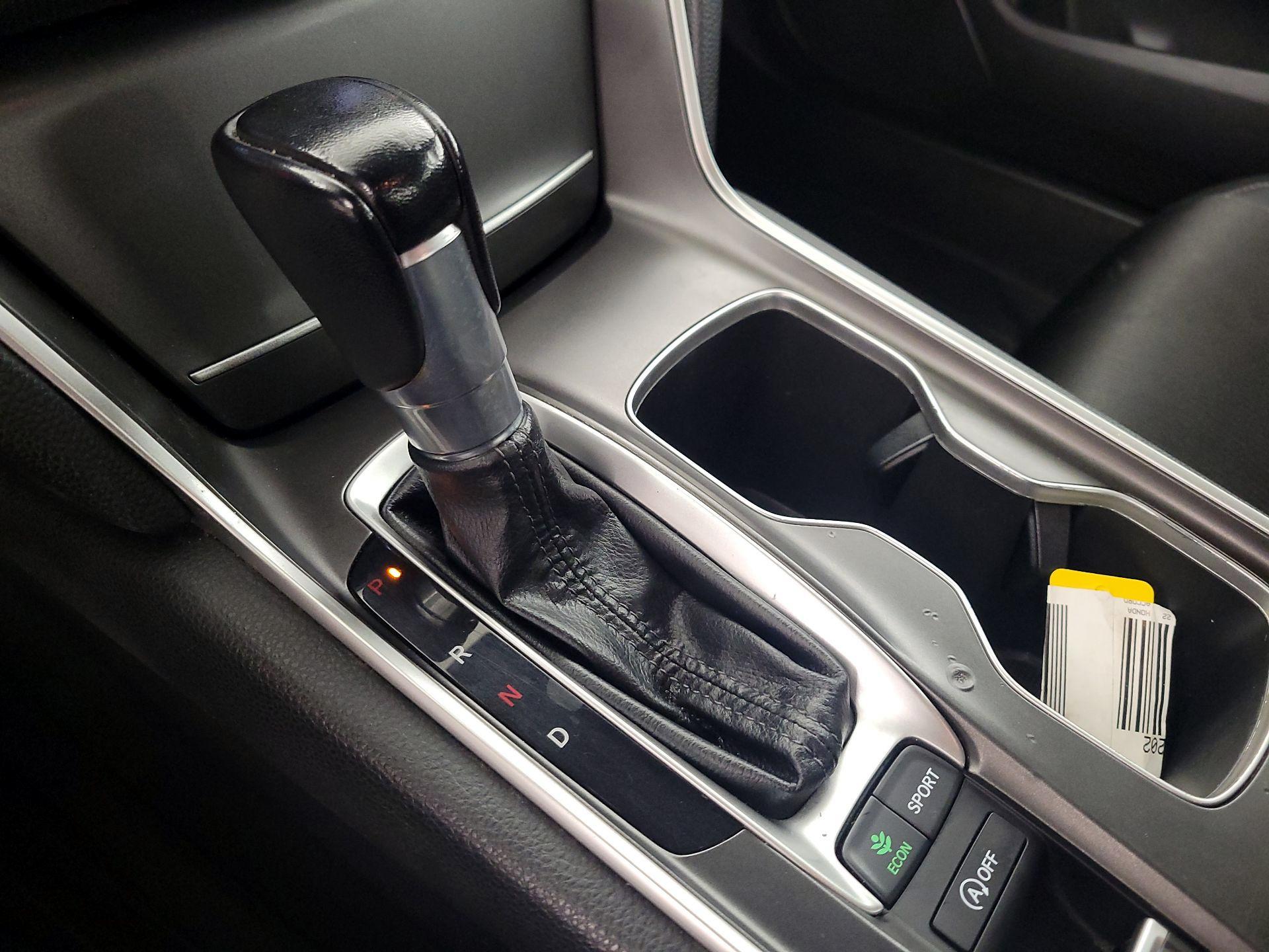 Thumbnail: 2022 Honda Accord - 17