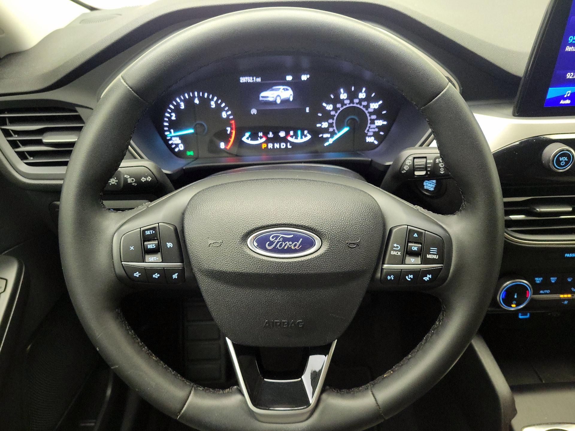 Thumbnail: 2022 Ford Escape - 10