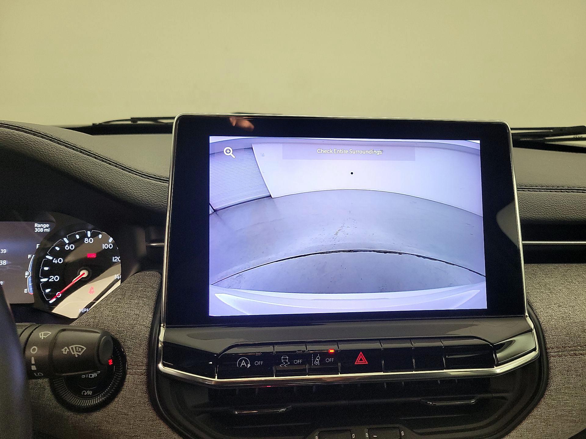 Thumbnail: 2022 Jeep Compass - 14