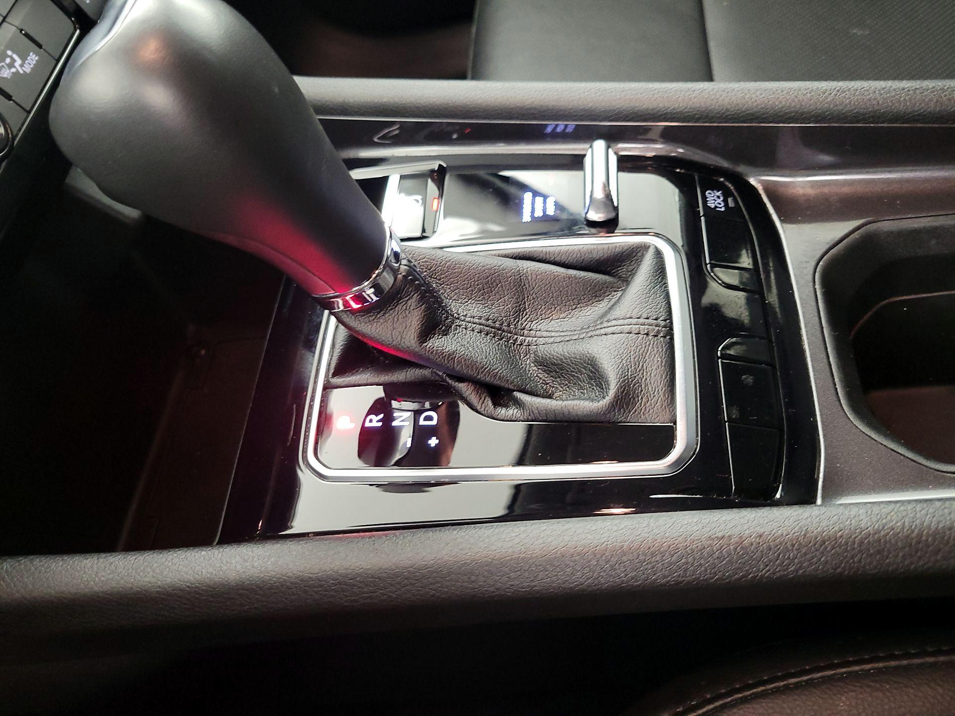 Thumbnail: 2022 Jeep Compass - 17