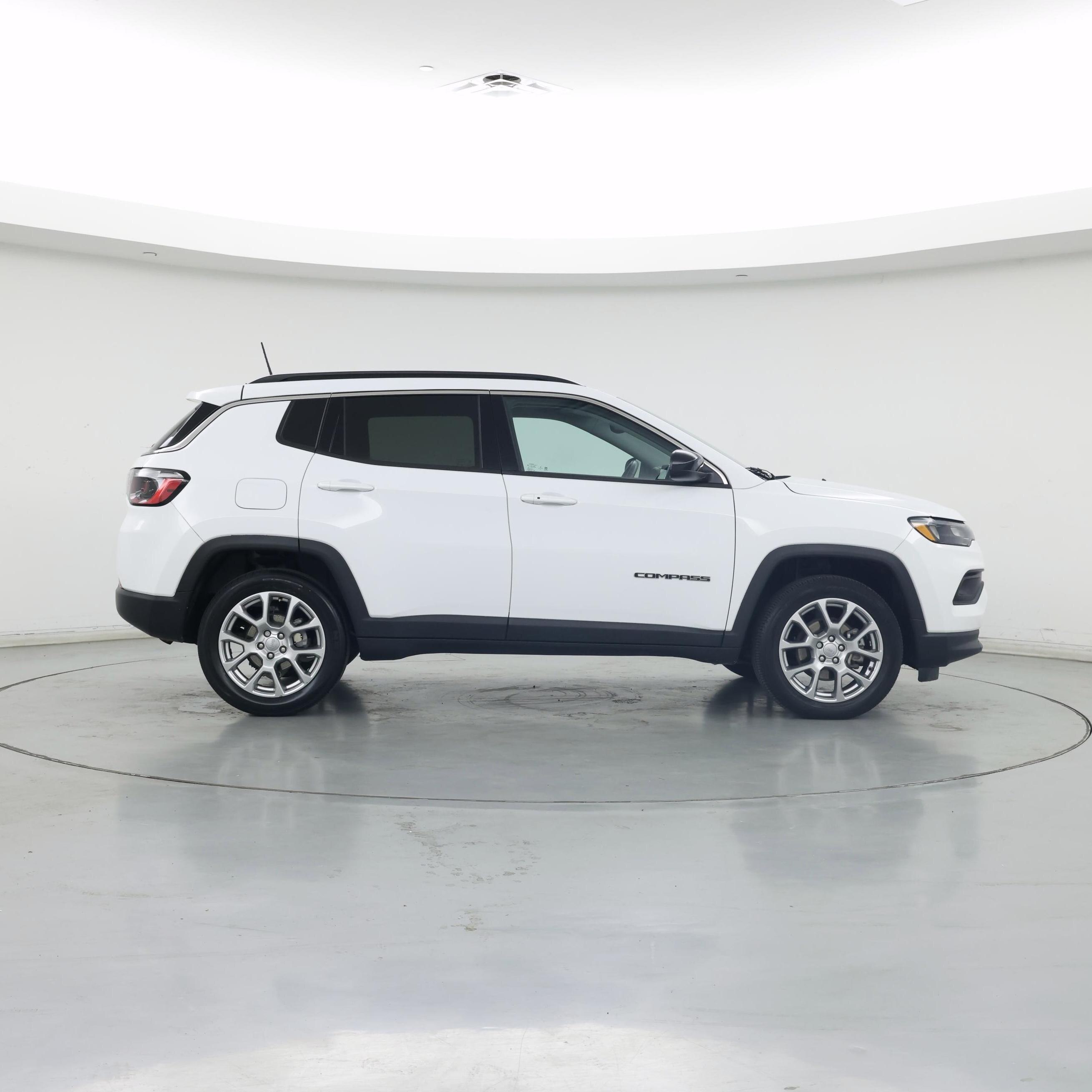 Thumbnail: 2022 Jeep Compass - 7
