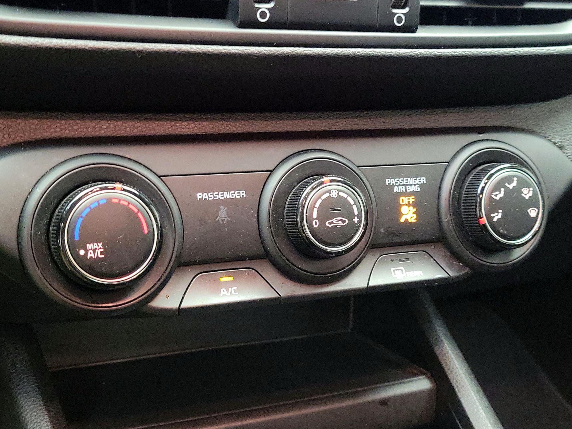 Thumbnail: 2021 Kia Forte - 16