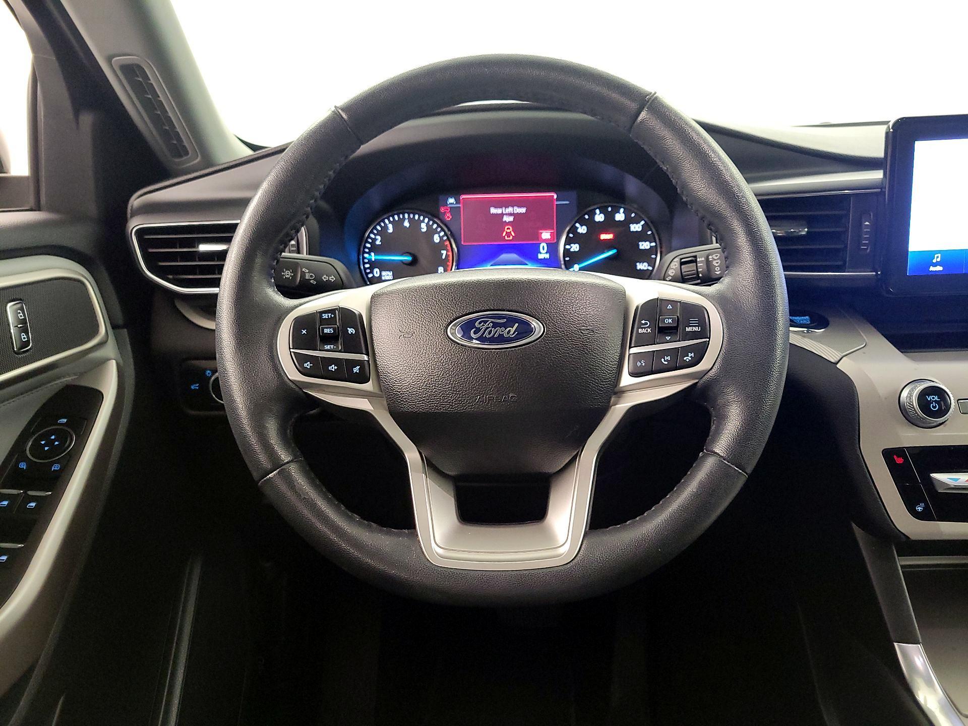 Thumbnail: 2023 Ford Explorer - 10