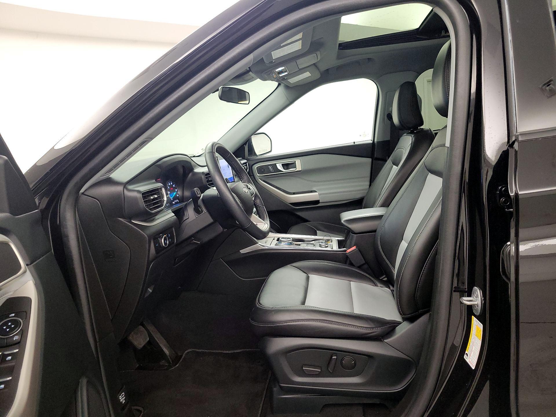 Thumbnail: 2023 Ford Explorer - 11