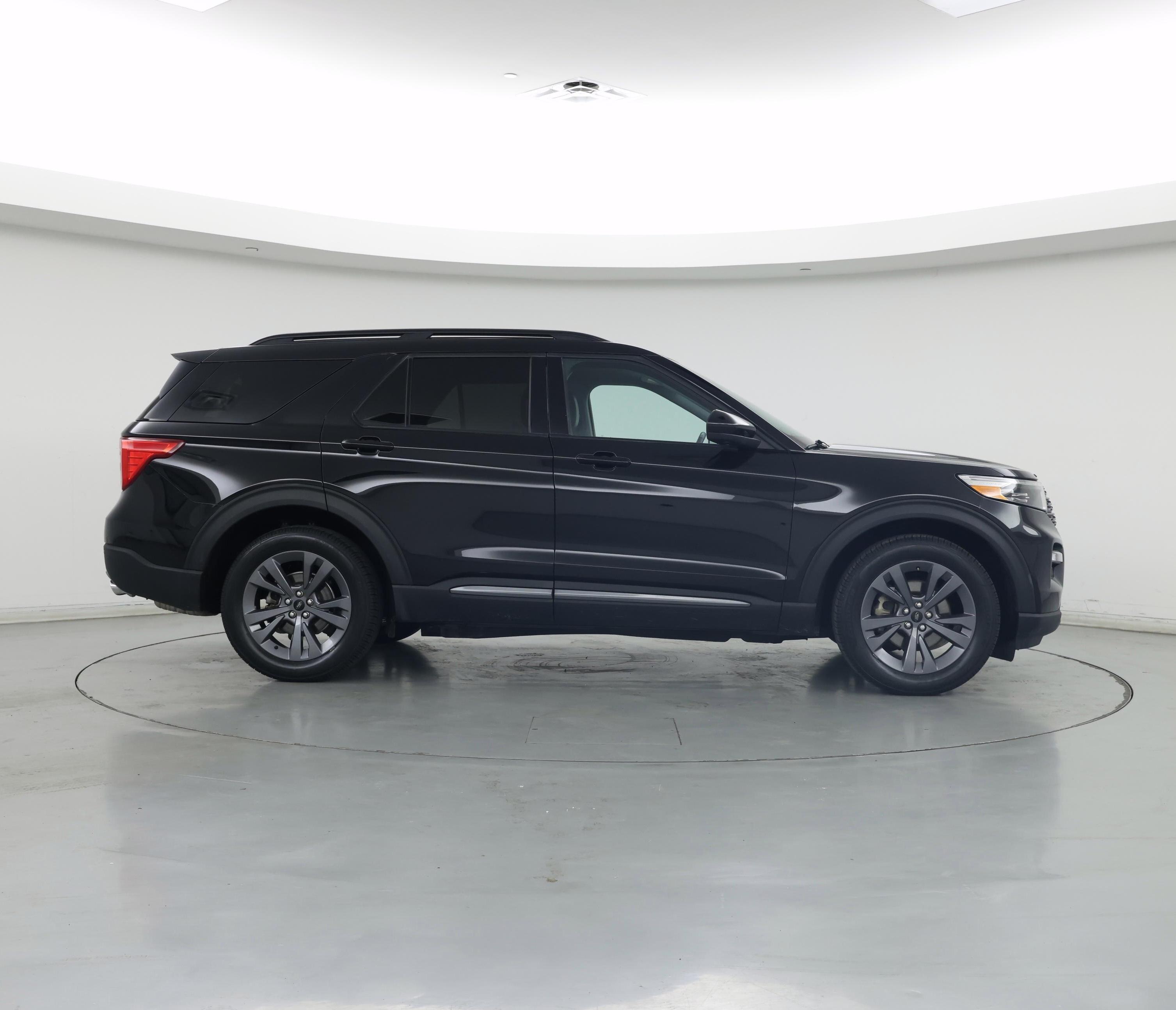 Thumbnail: 2023 Ford Explorer - 7