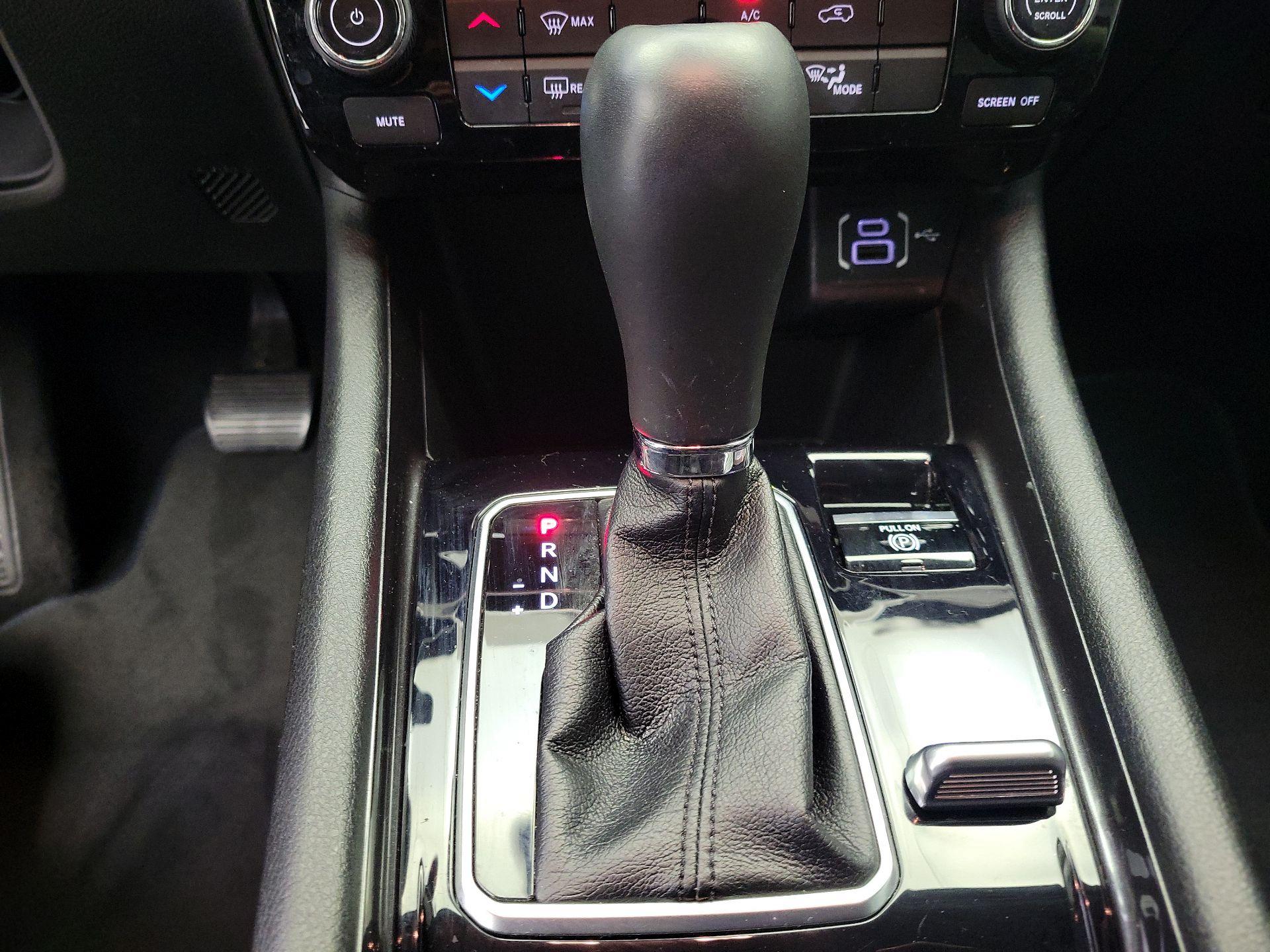 Thumbnail: 2022 Jeep Compass - 16