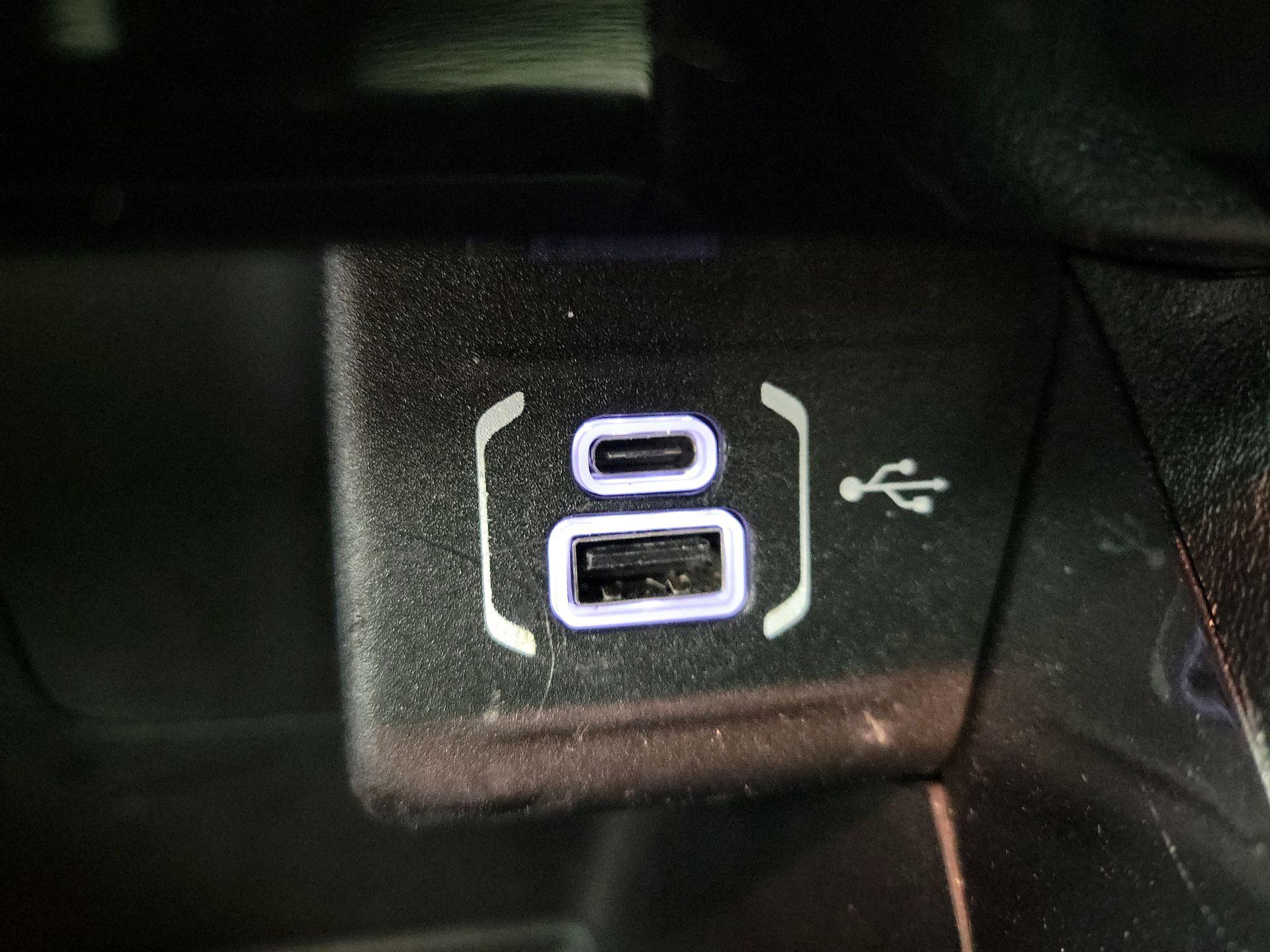 Thumbnail: 2022 Jeep Compass - 17