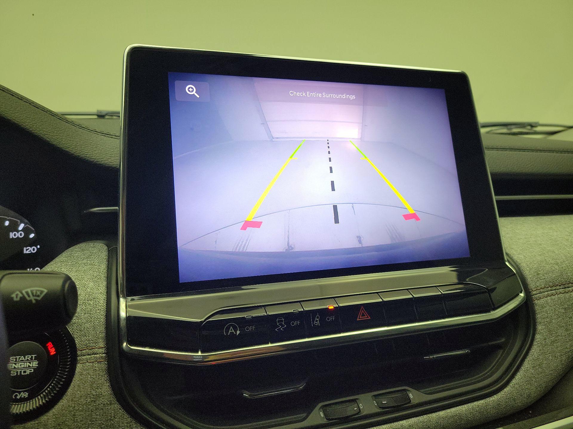 Thumbnail: 2022 Jeep Compass - 14