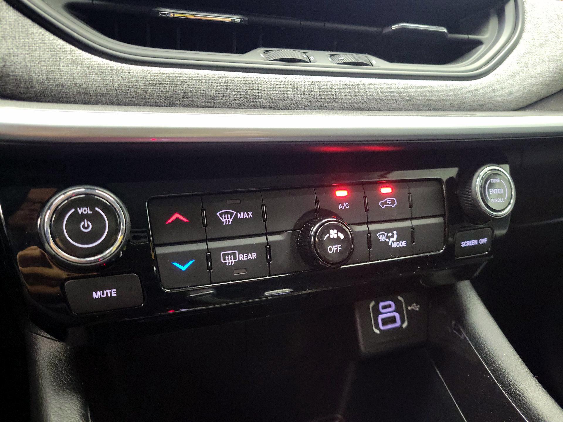 Thumbnail: 2022 Jeep Compass - 16