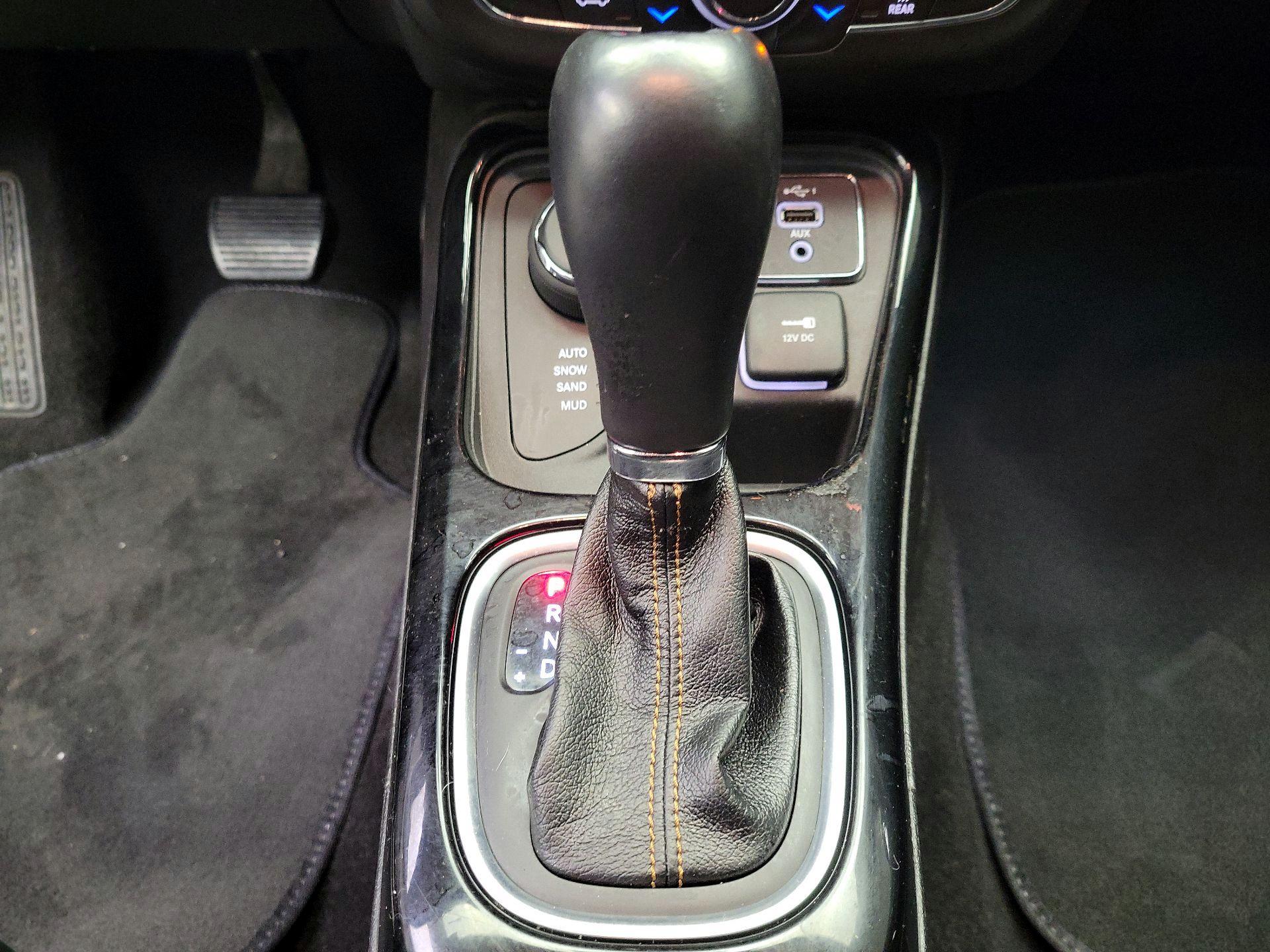 Thumbnail: 2021 Jeep Compass - 16