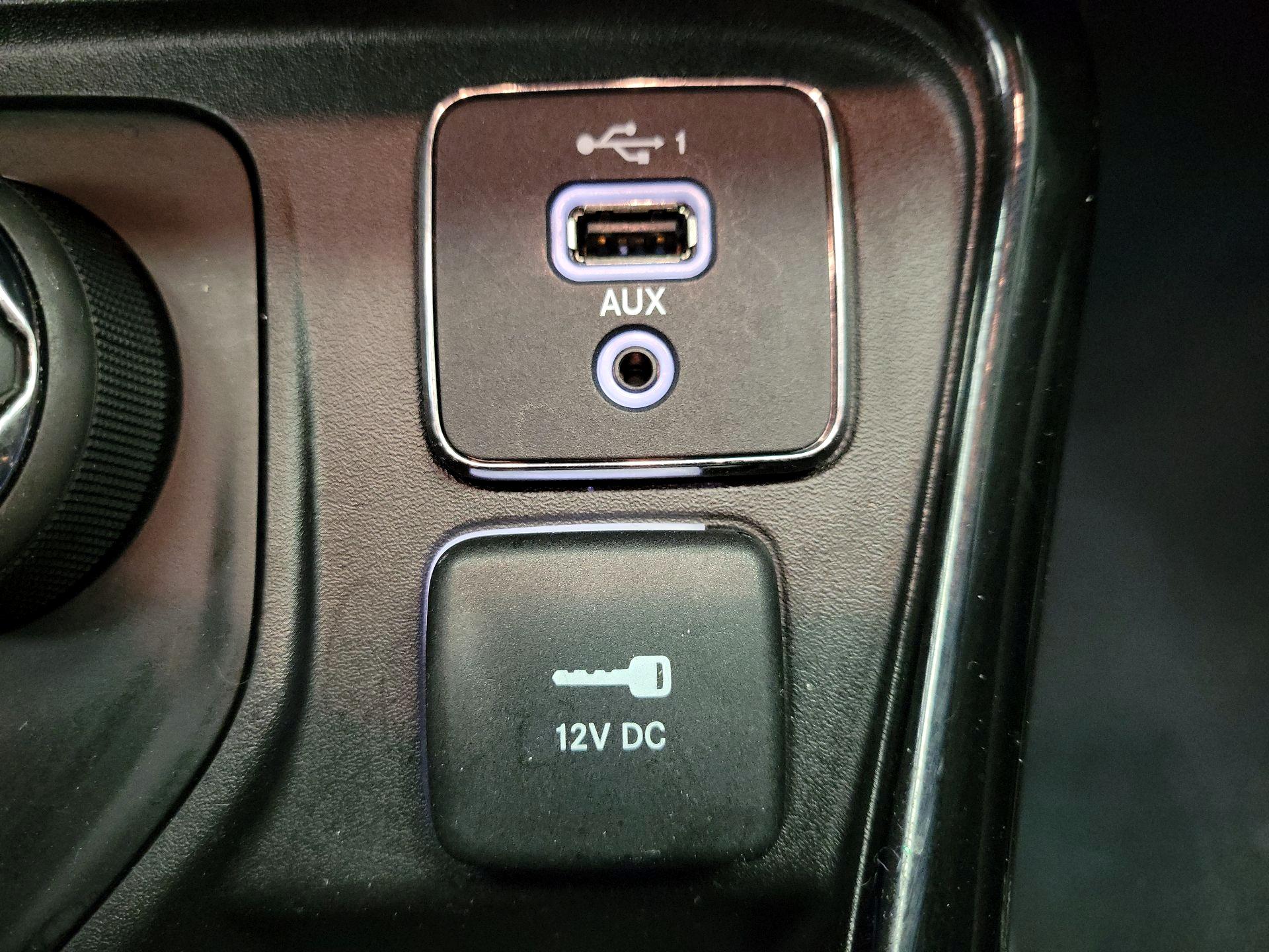 Thumbnail: 2021 Jeep Compass - 17