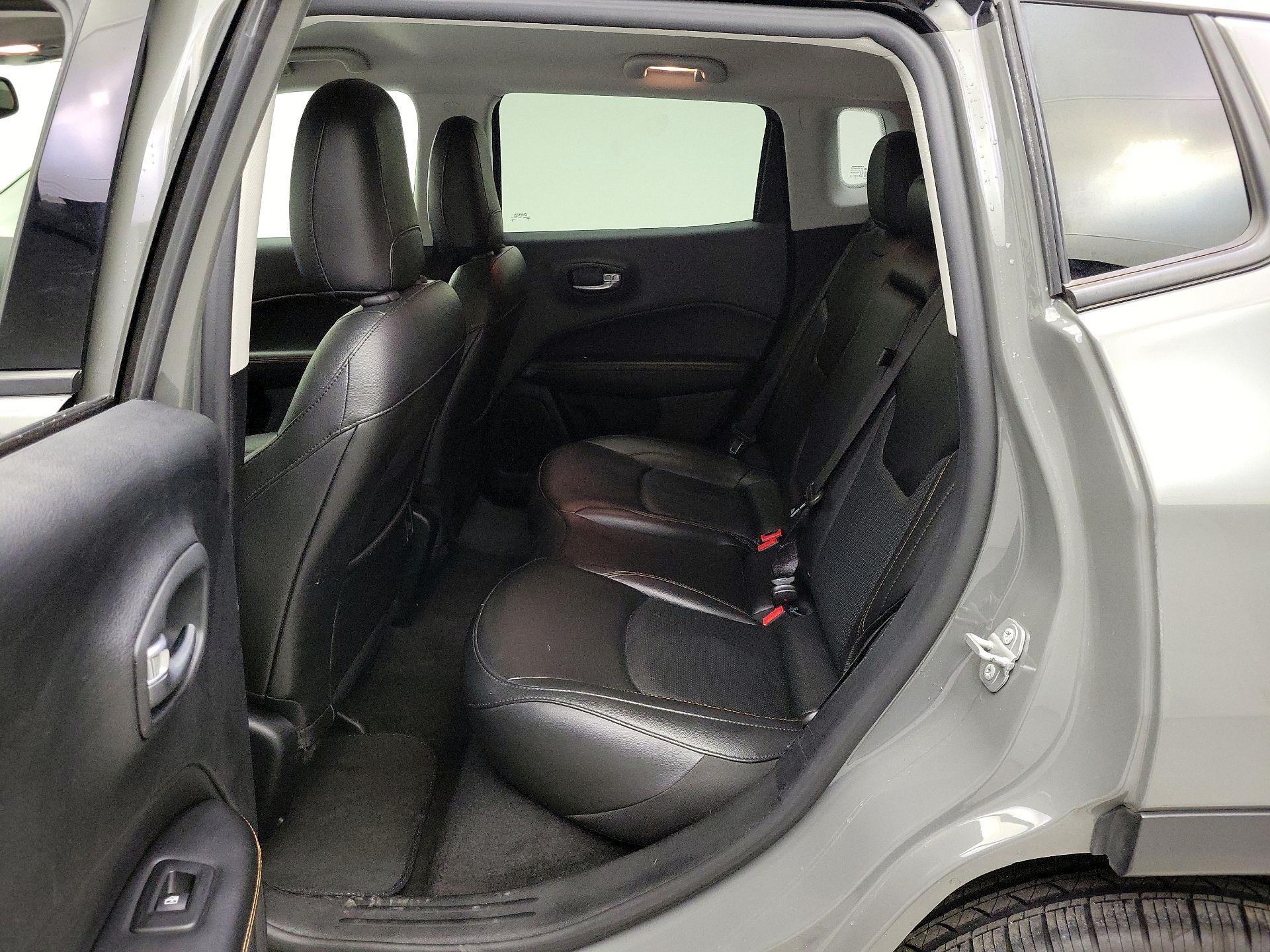 Thumbnail: 2021 Jeep Compass - 18