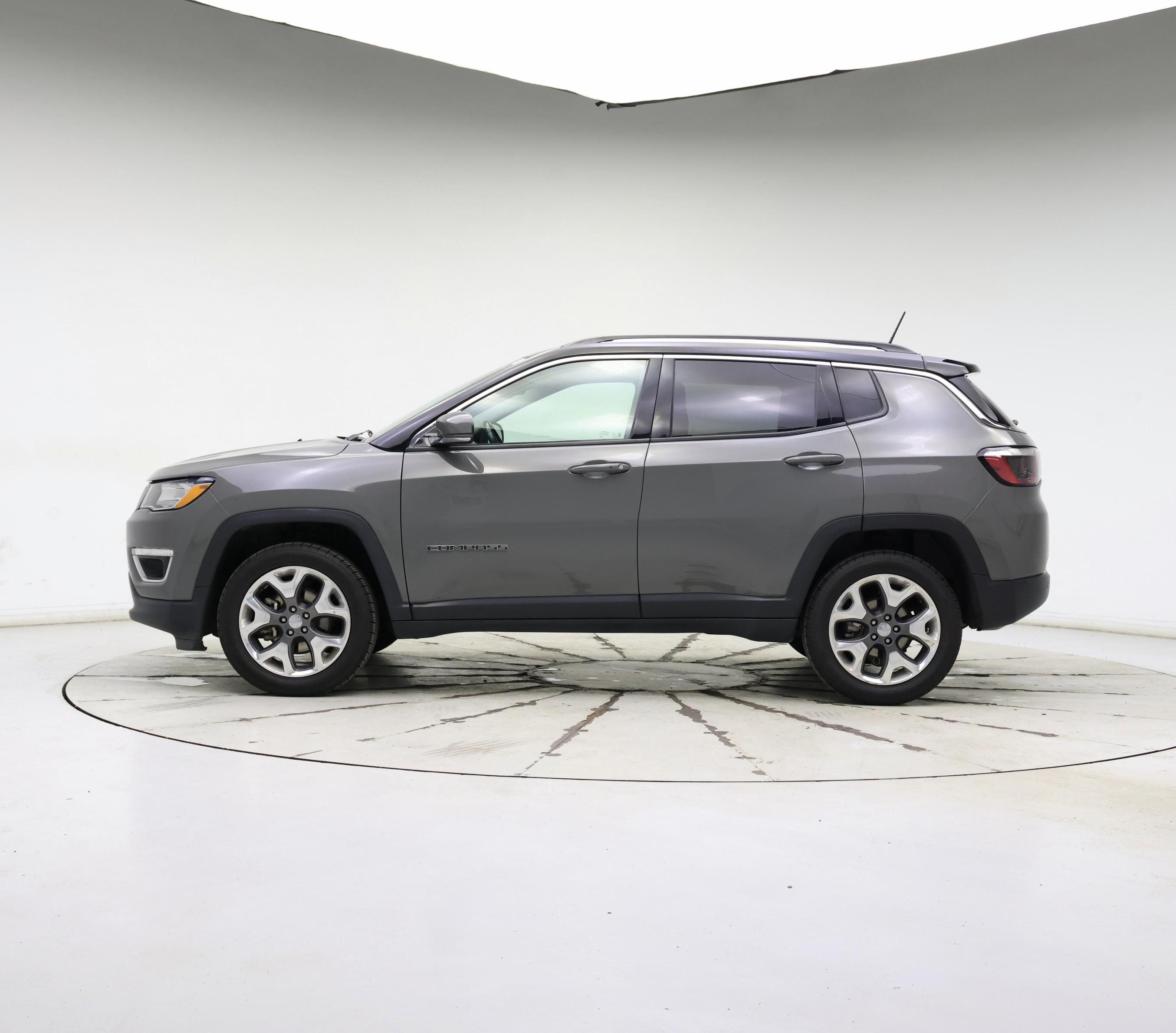 Thumbnail: 2021 Jeep Compass - 3