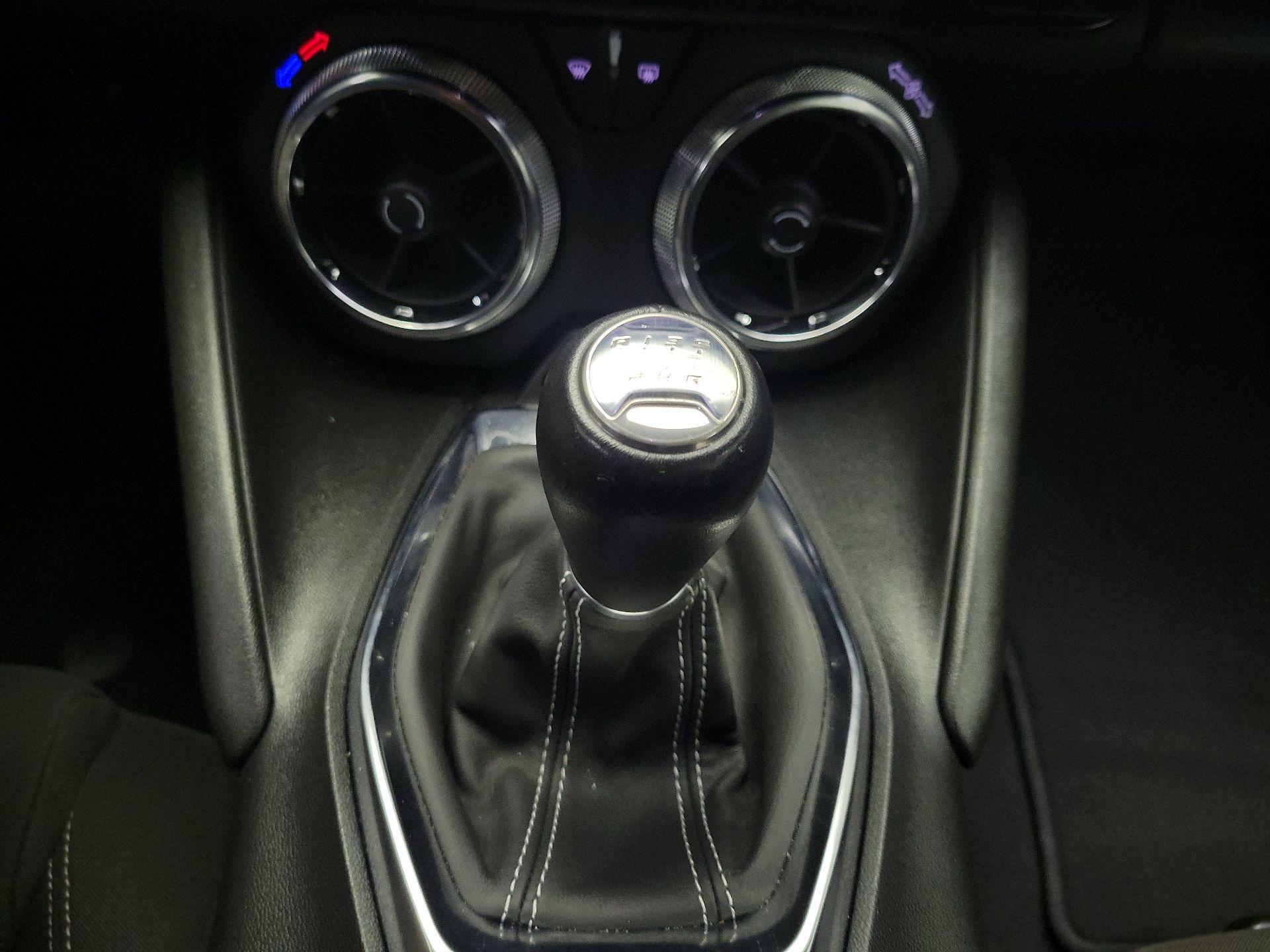 Thumbnail: 2022 Chevrolet Camaro - 16