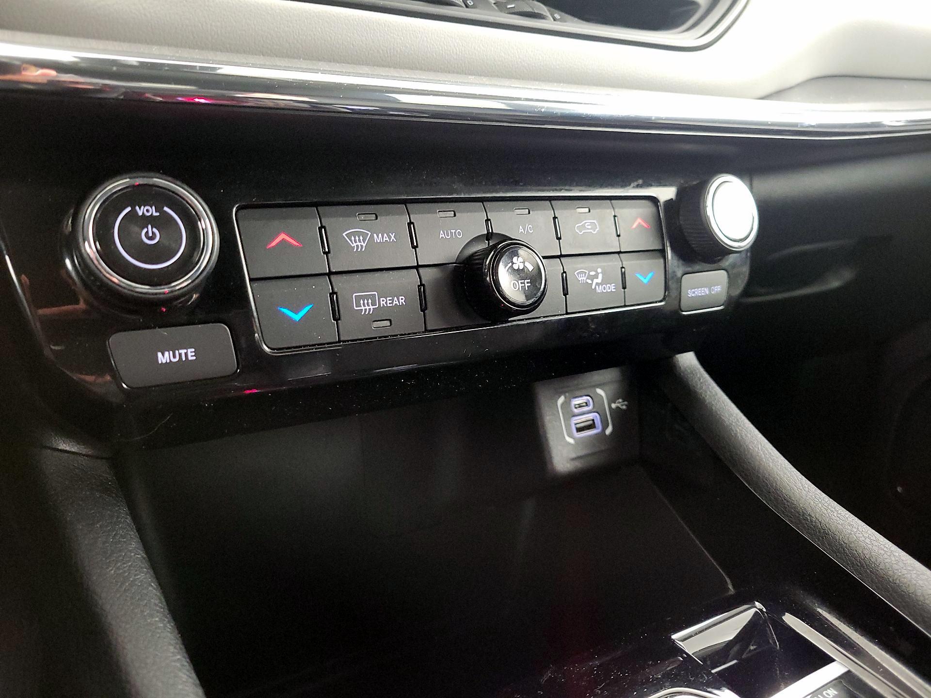 Thumbnail: 2022 Jeep Compass - 16