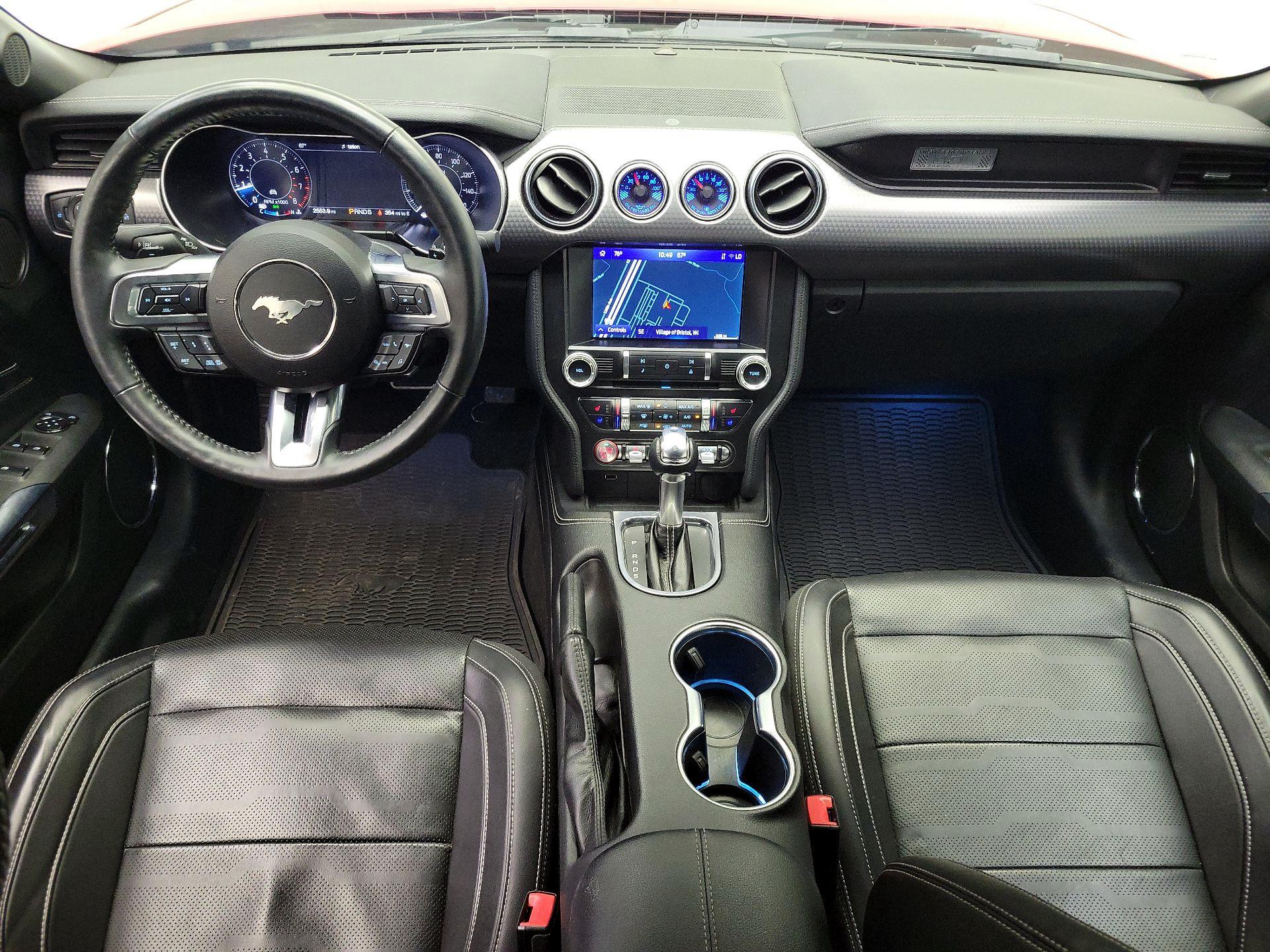 Thumbnail: 2022 Ford Mustang - 9