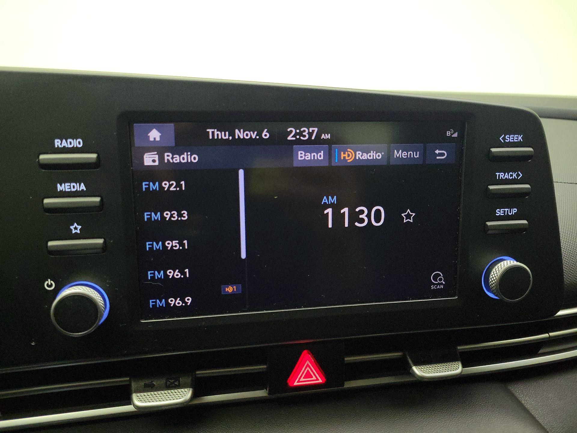 Thumbnail: 2023 Hyundai Elantra - 15