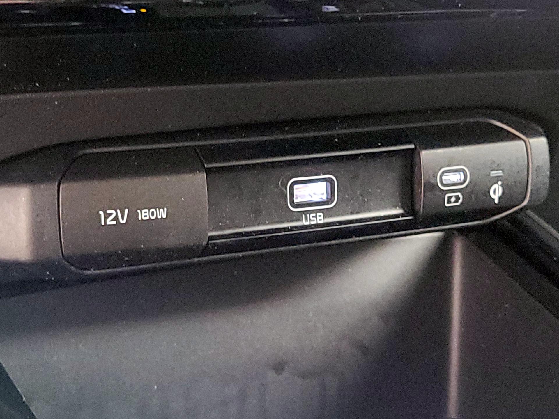 Thumbnail: 2023 Kia Niro - 19