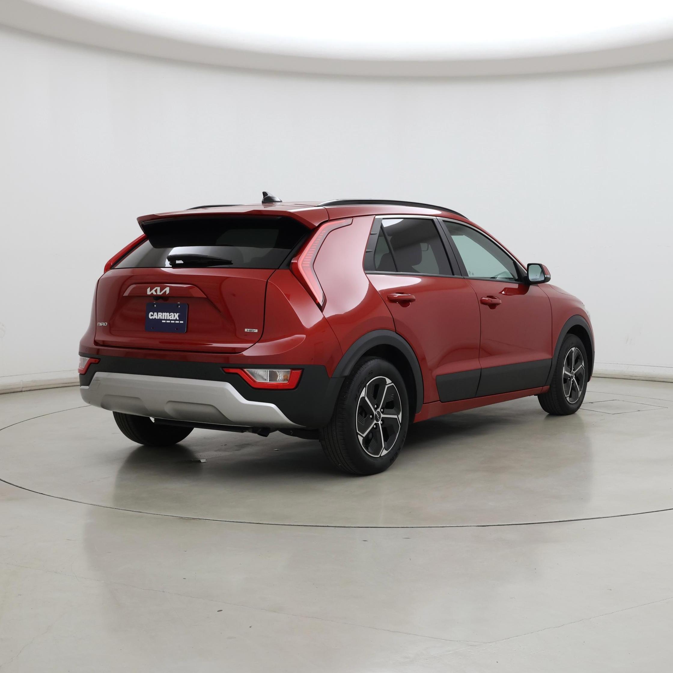 Thumbnail: 2023 Kia Niro - 8