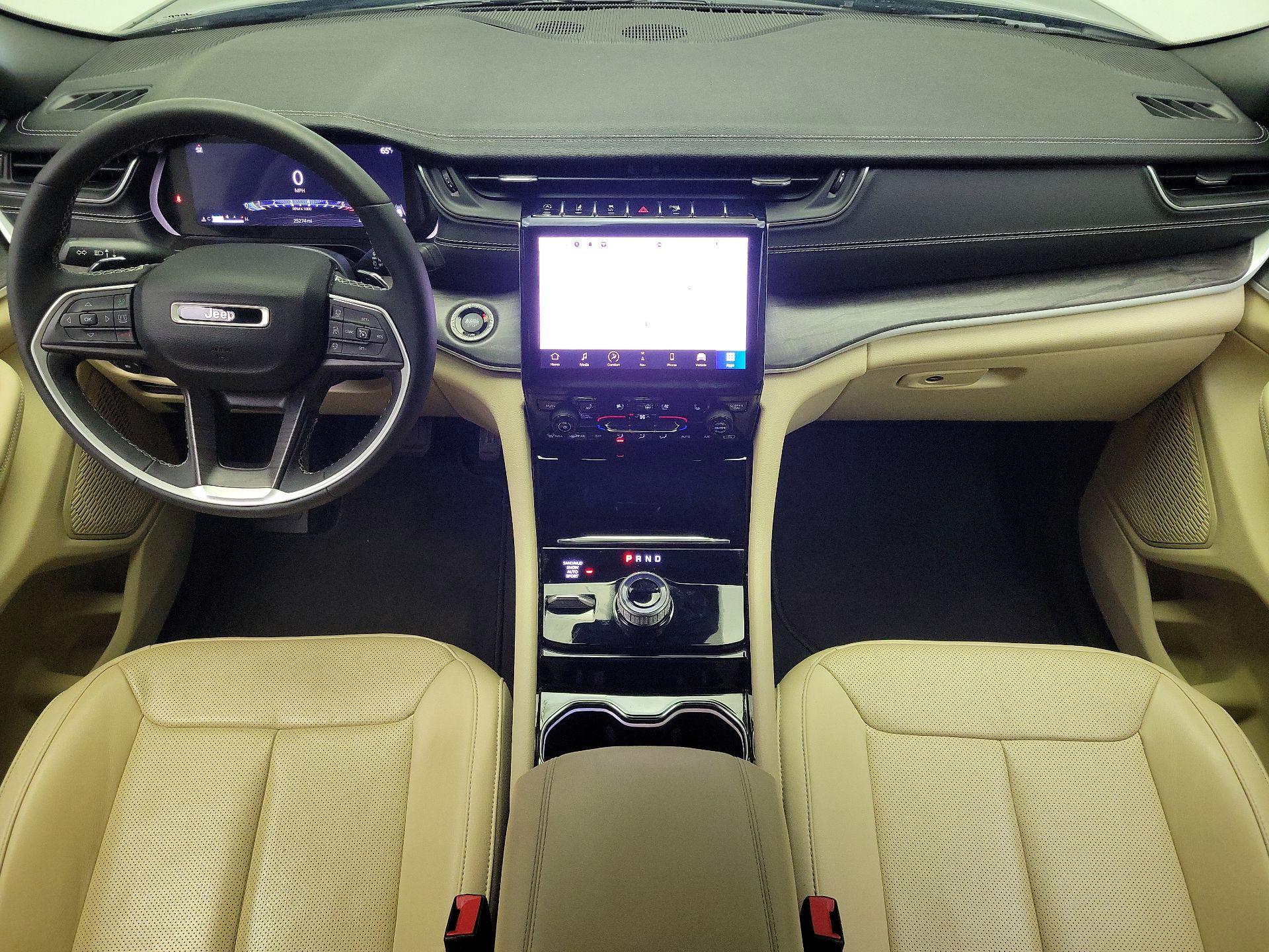 Thumbnail: 2023 Jeep Grand Cherokee - 9