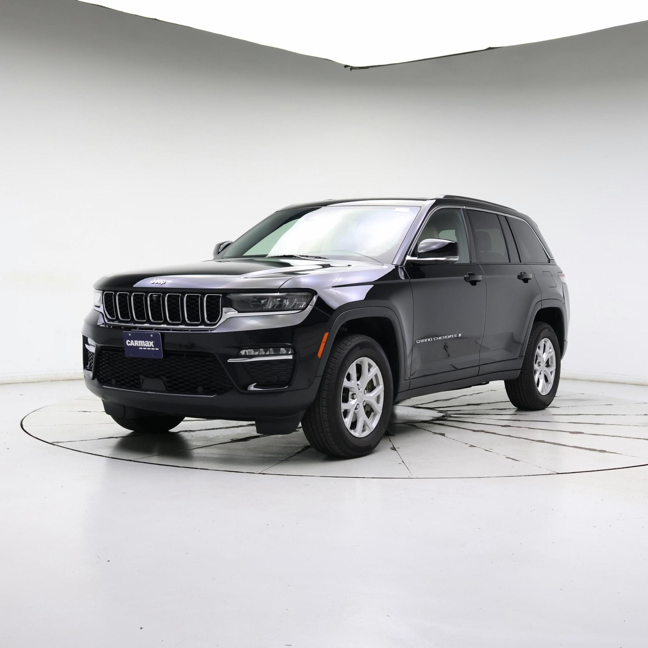 Thumbnail: 2023 Jeep Grand Cherokee - 4