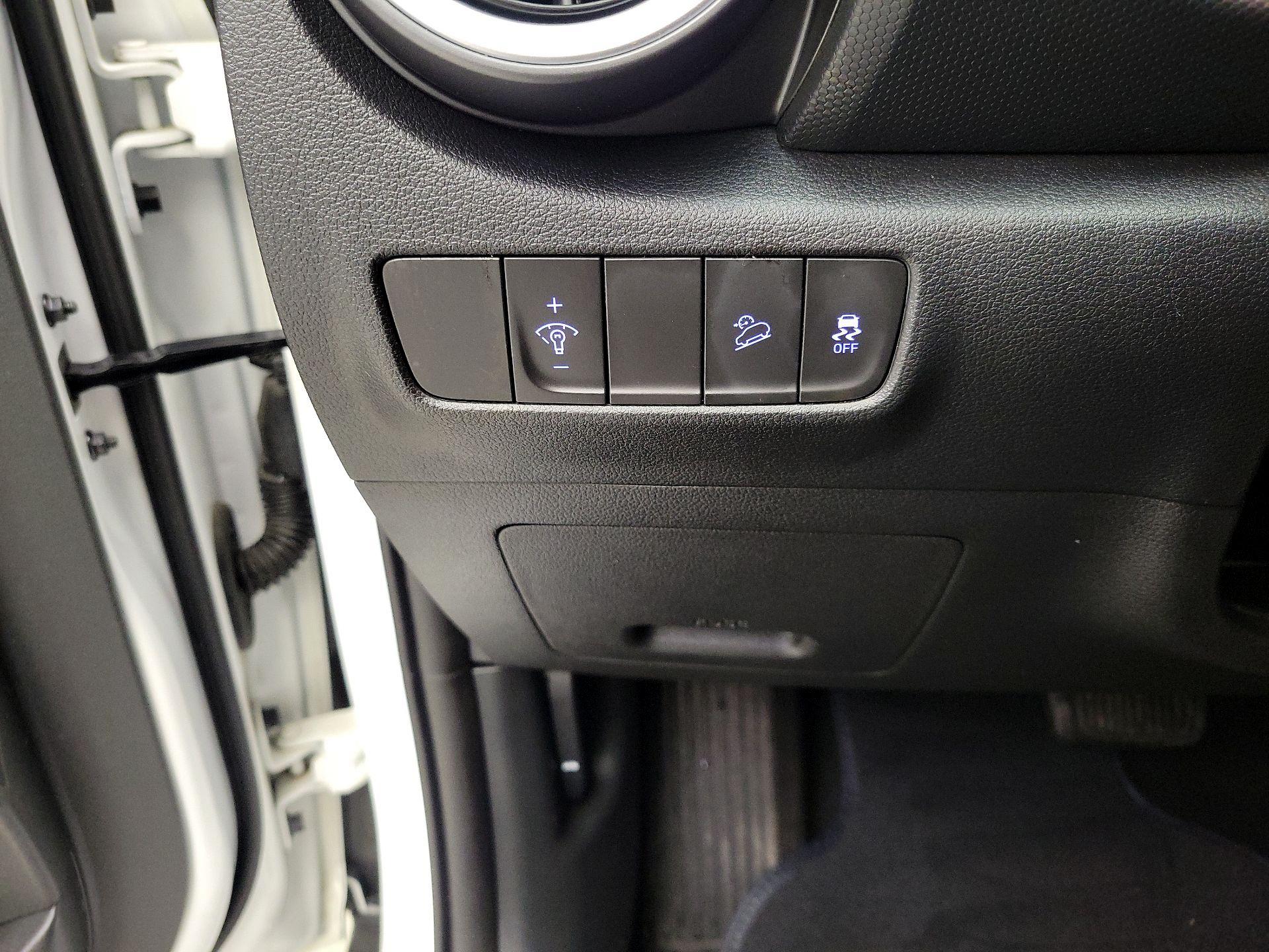 Thumbnail: 2022 Hyundai Kona - 13