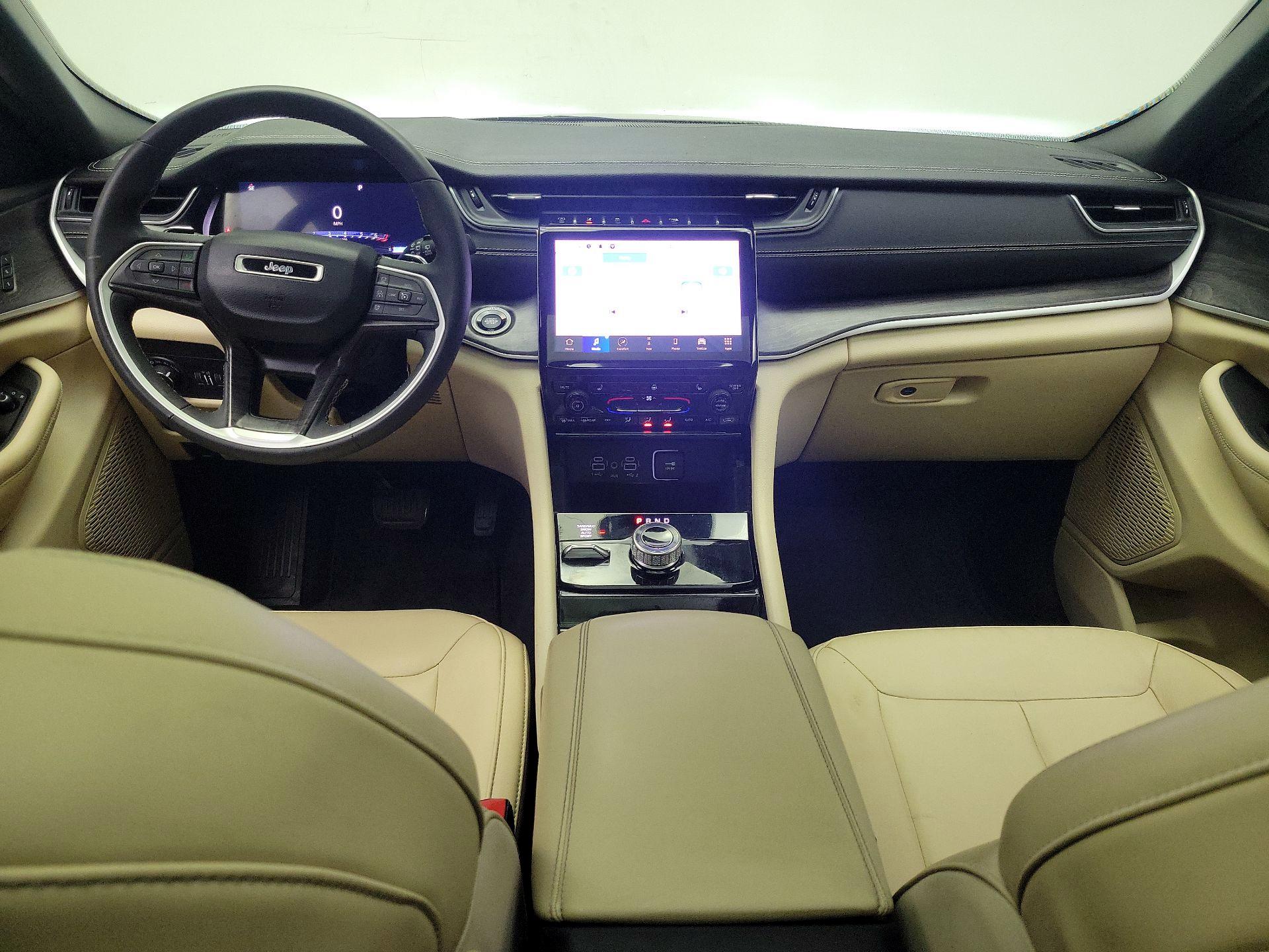 Thumbnail: 2023 Jeep Grand Cherokee L - 9