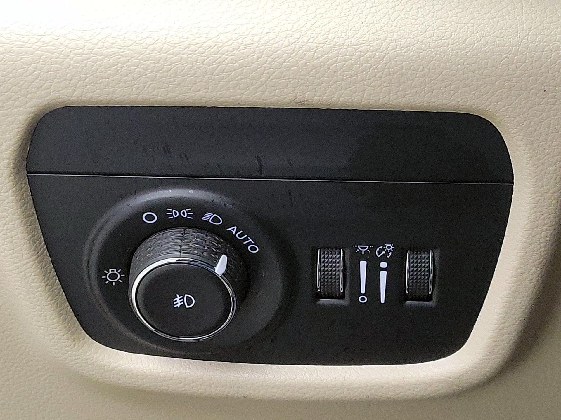 Thumbnail: 2023 Jeep Grand Cherokee L - 13