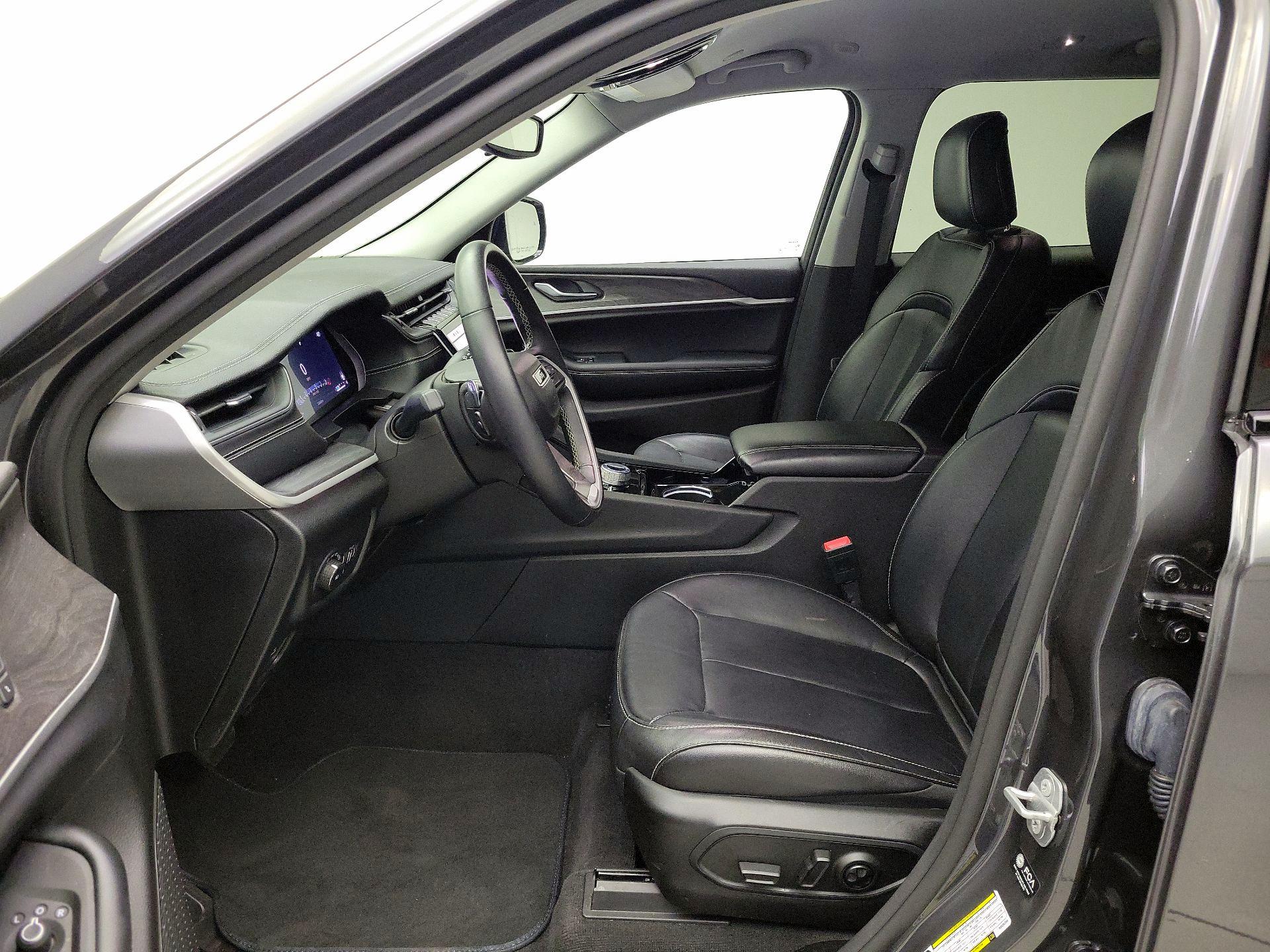 Thumbnail: 2022 Jeep Grand Cherokee L - 9