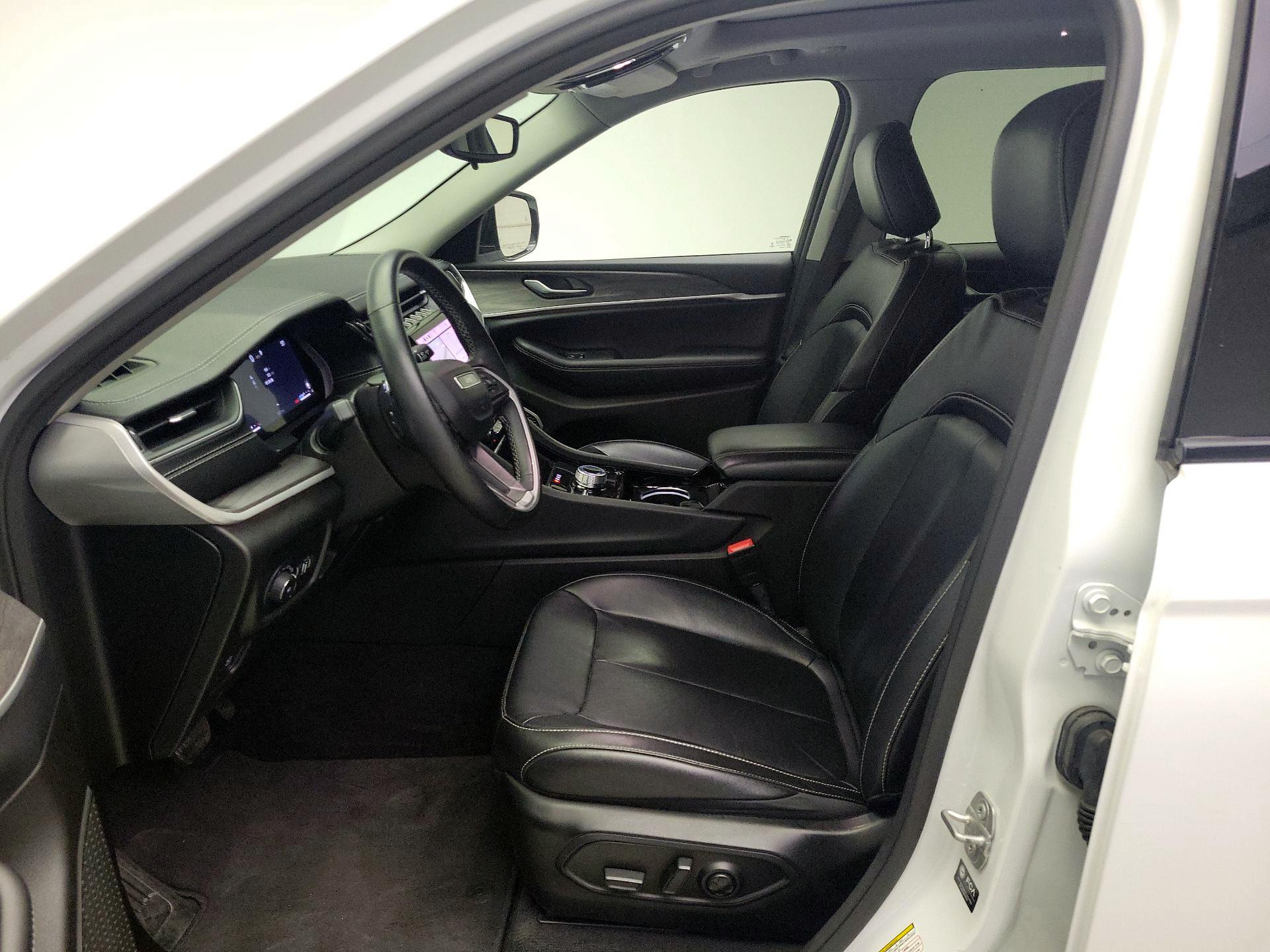 Thumbnail: 2022 Jeep Grand Cherokee L - 11